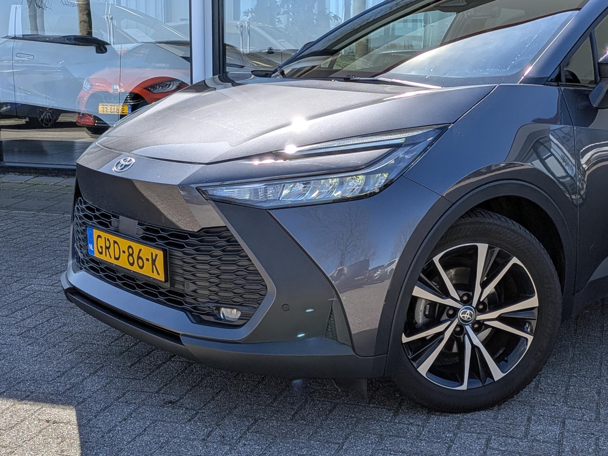 Foto van Toyota C-hr