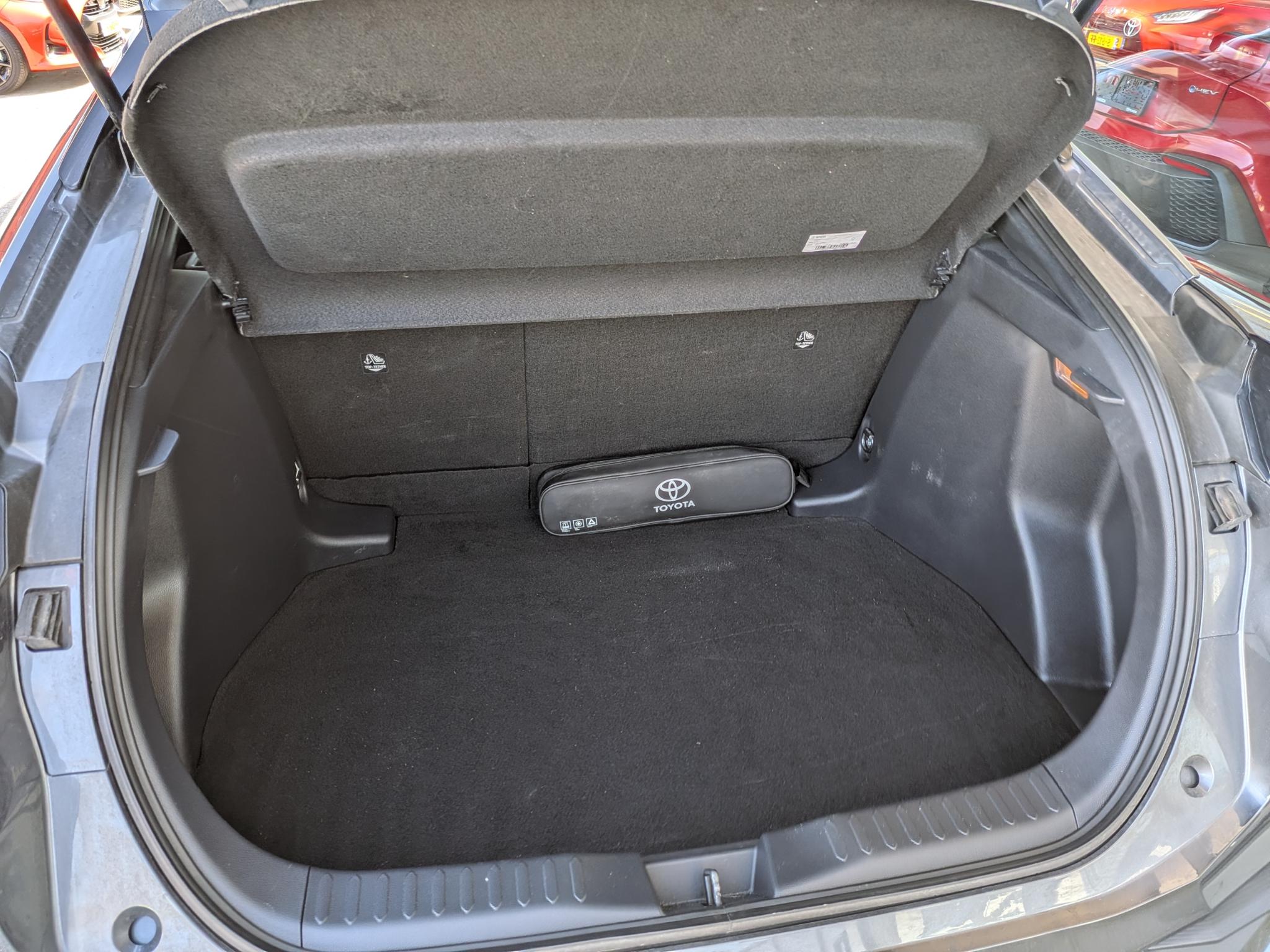 Foto van Toyota C-hr