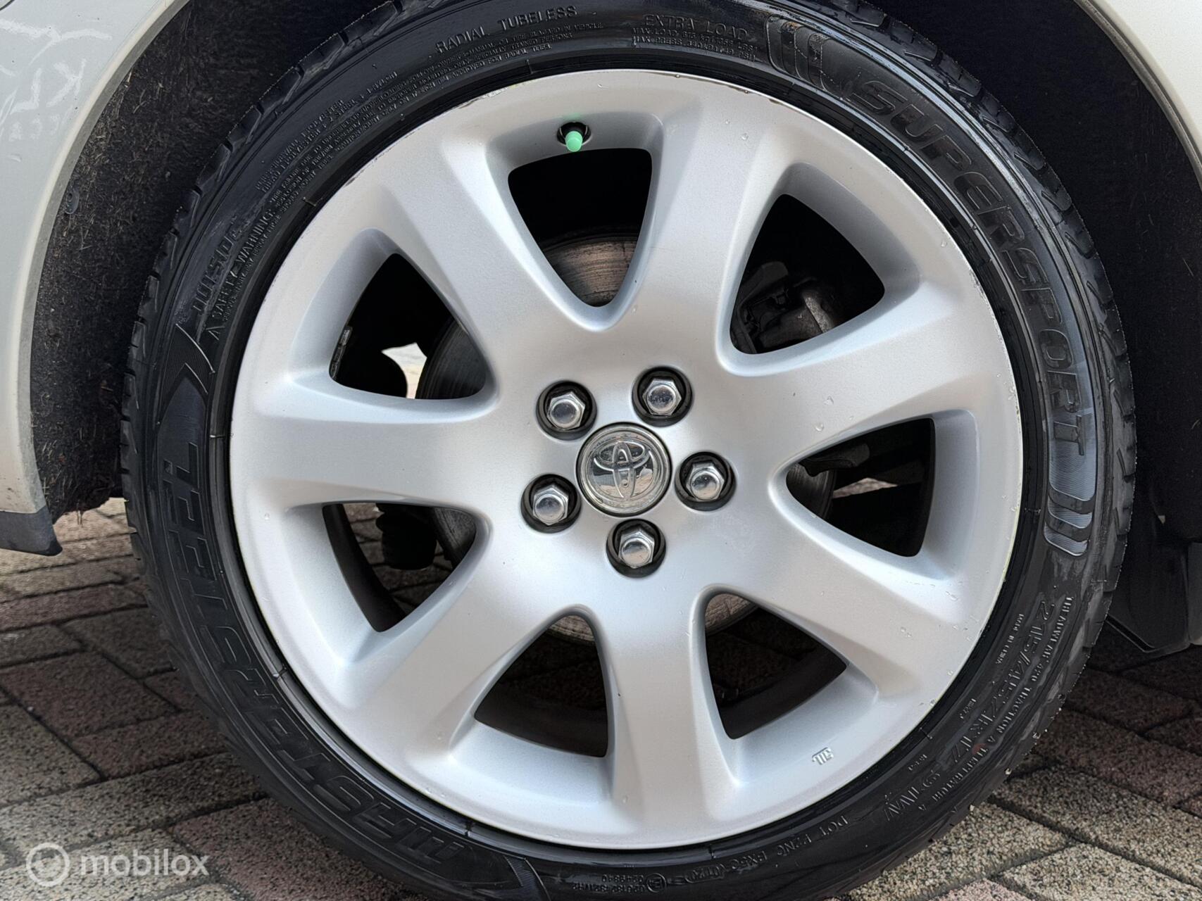 Foto van Toyota Toyota Avensis