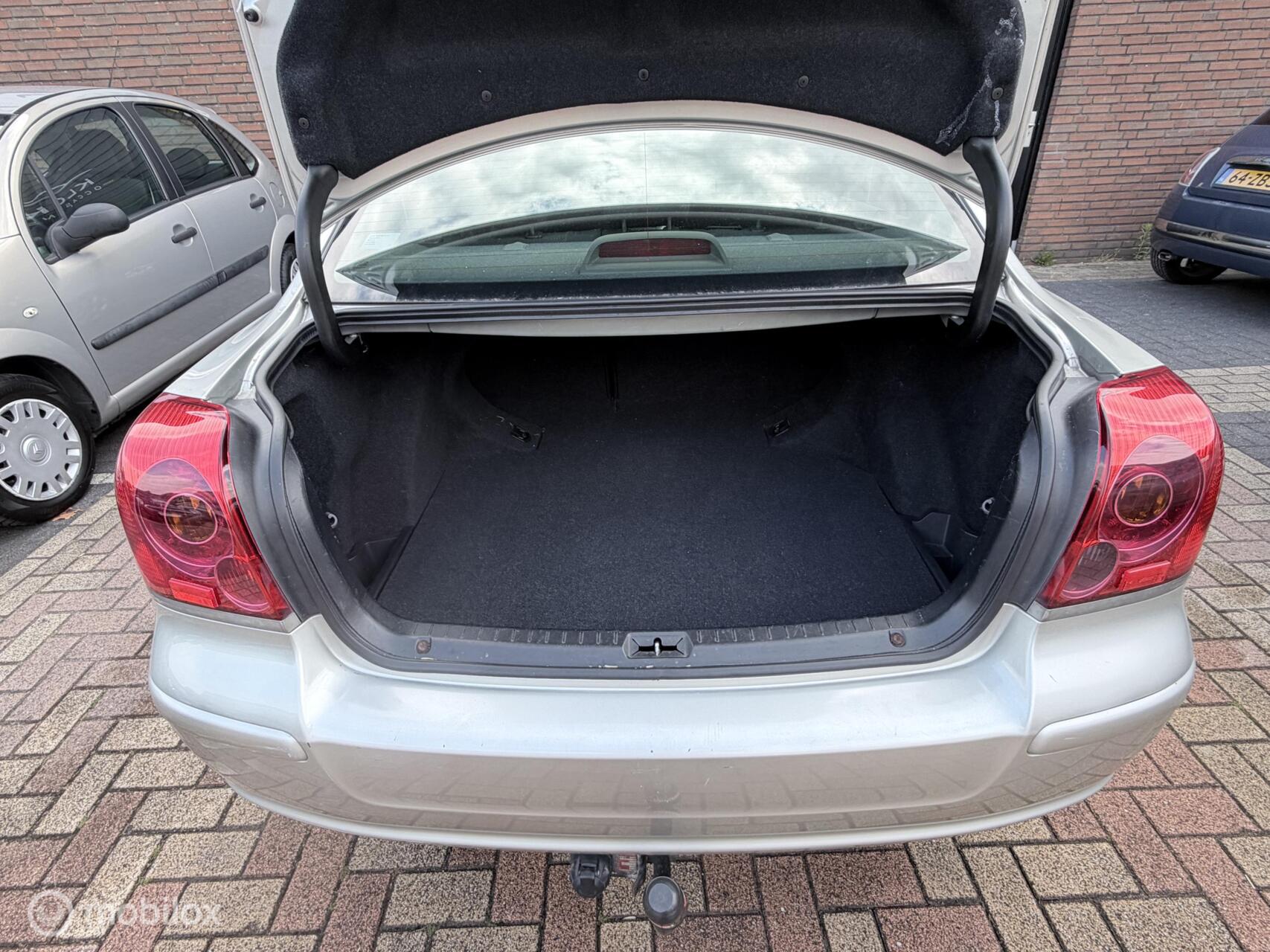 Foto van Toyota Toyota Avensis