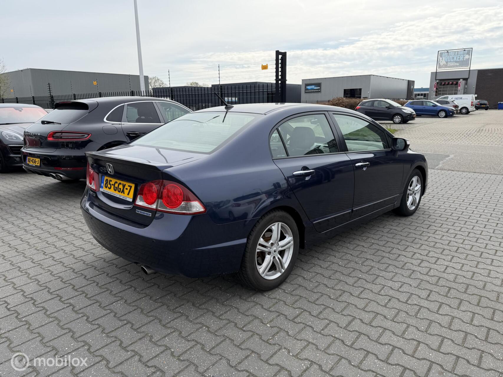 Foto van Honda Civic 4dr Hybrid