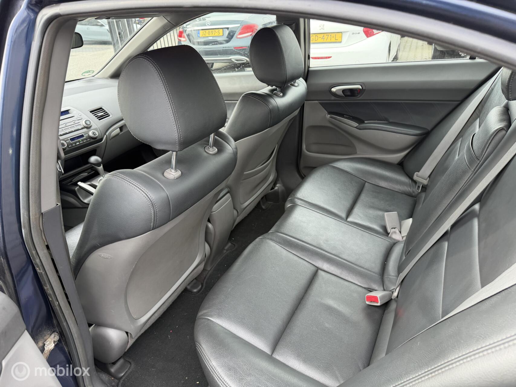 Foto van Honda Civic 4dr Hybrid