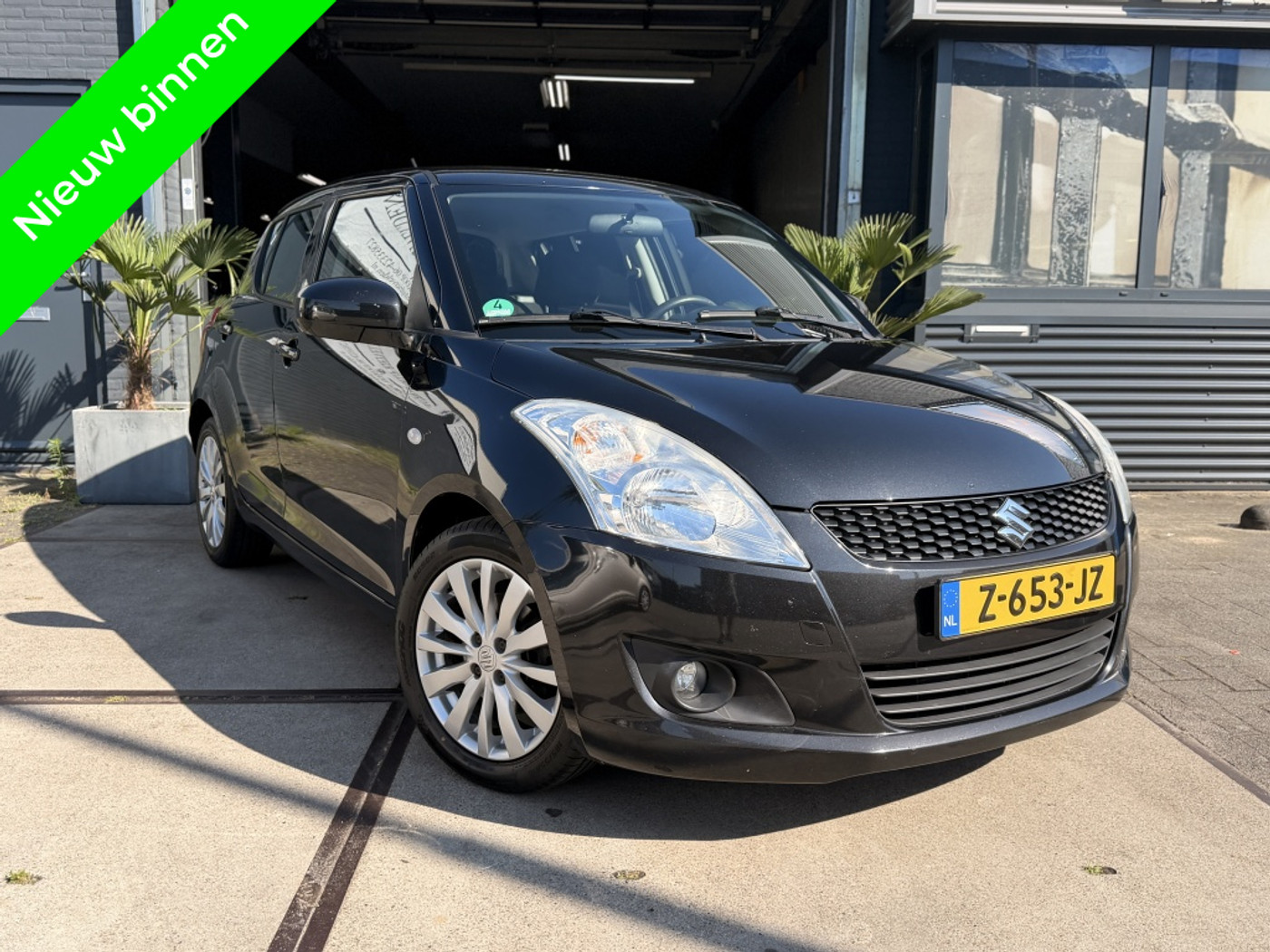 Suzuki Swift 1.2 Exclusive Keyless CruiseControl Airco 5drs! Inruil mogelijk! 2012 - voorkant