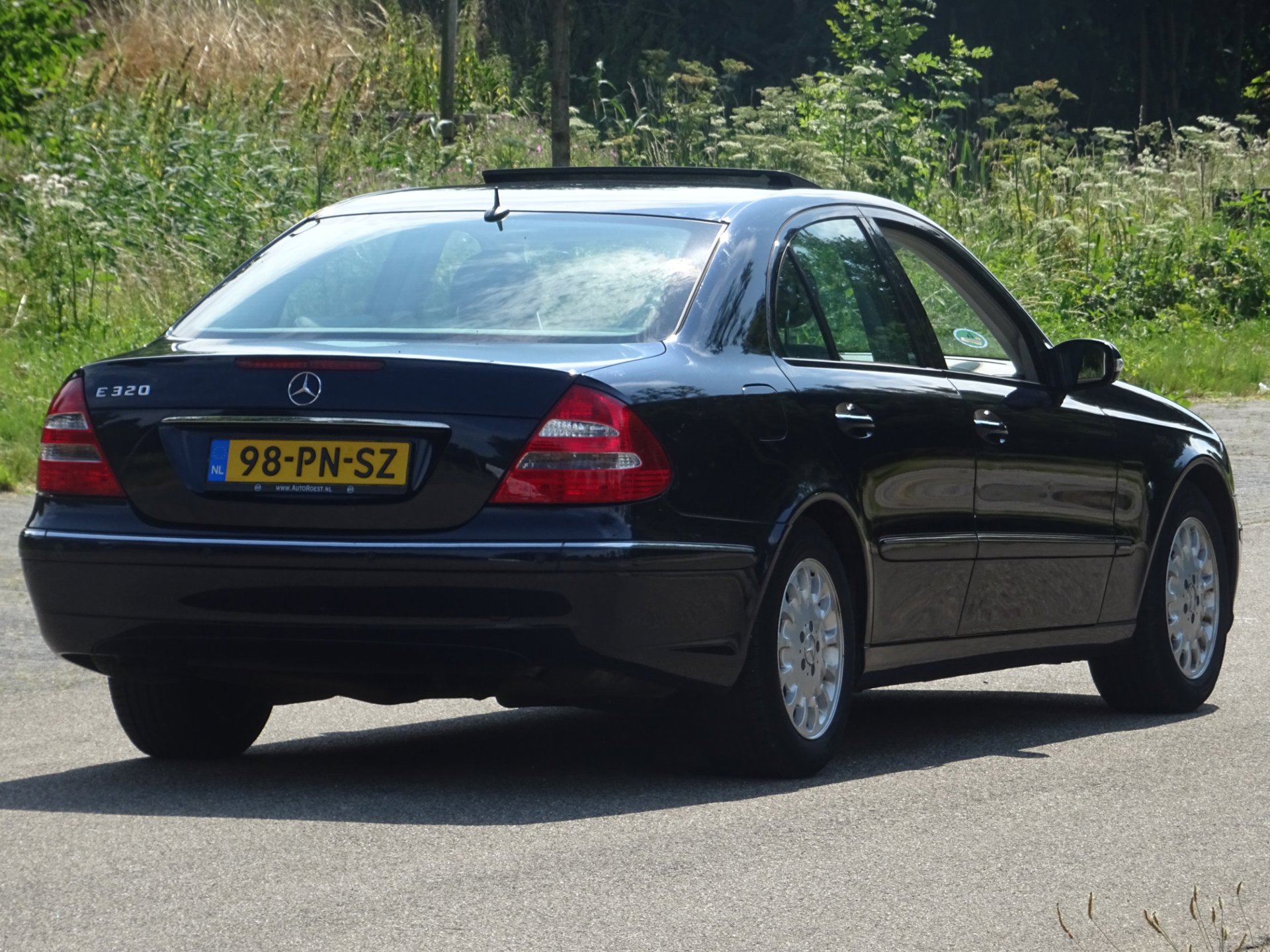 Foto van Mercedes-Benz E 320