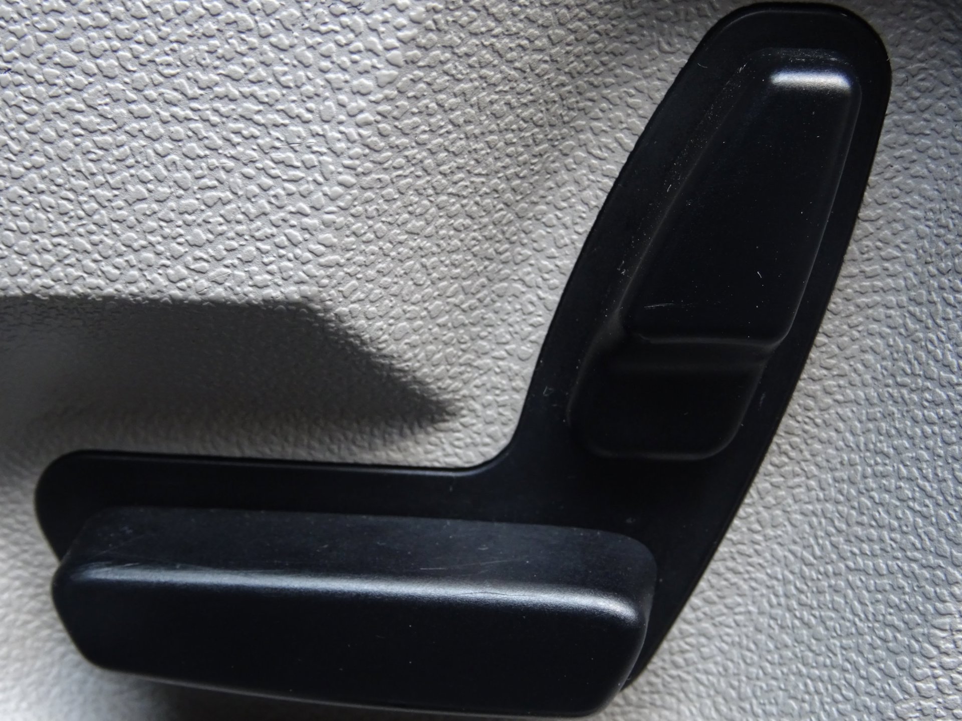 Foto van Mercedes-Benz E 320