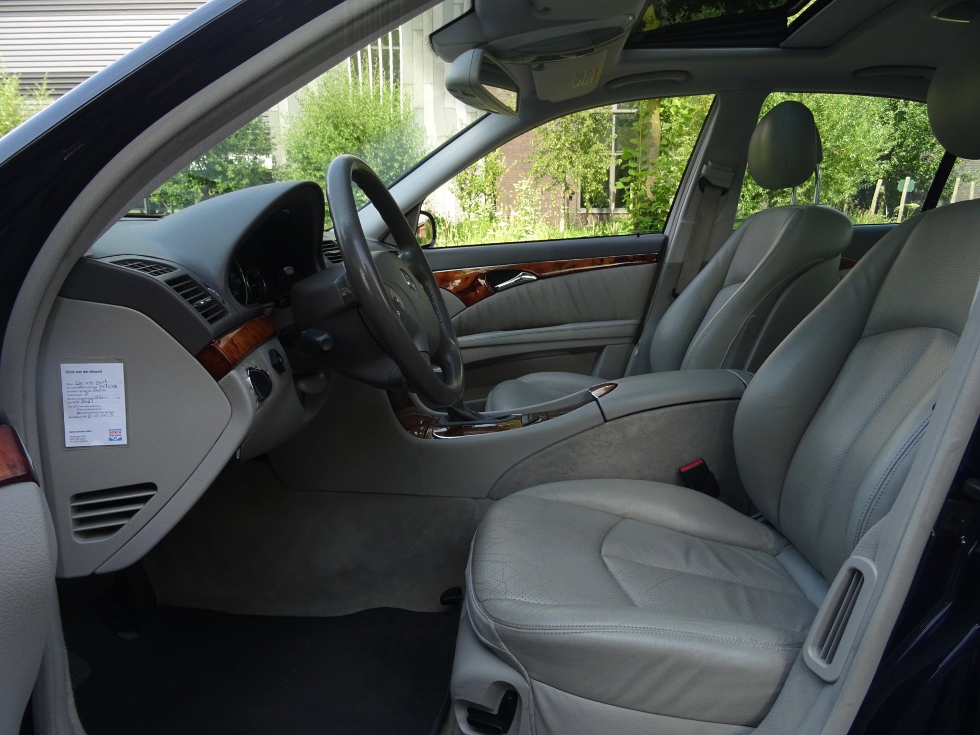 Foto van Mercedes-Benz E 320