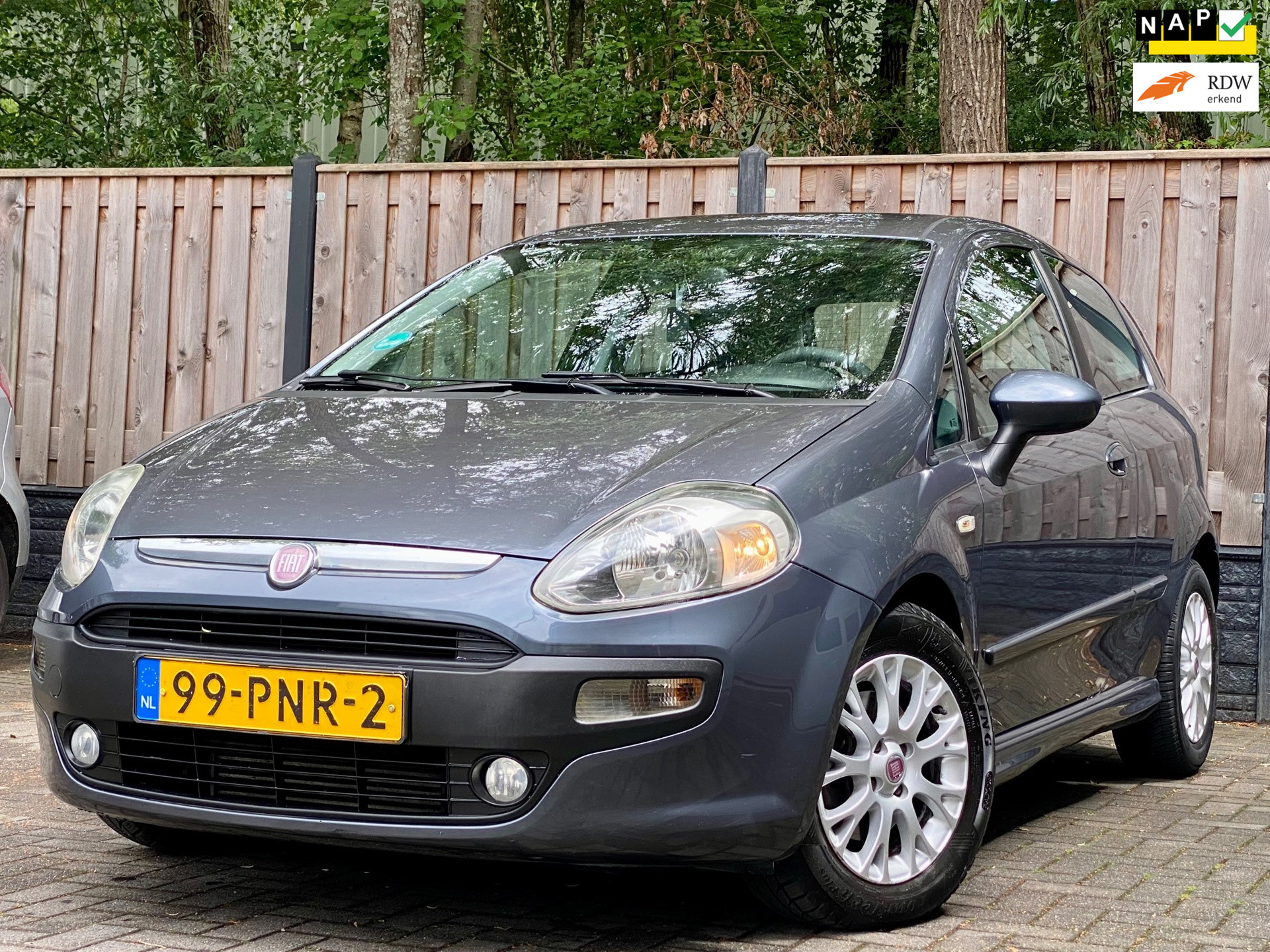Fiat Fiat Punto 1.3 M-Jet Dynamic NL Auto I APK I AIRCO I NETTE AUTO 2011 - voorkant