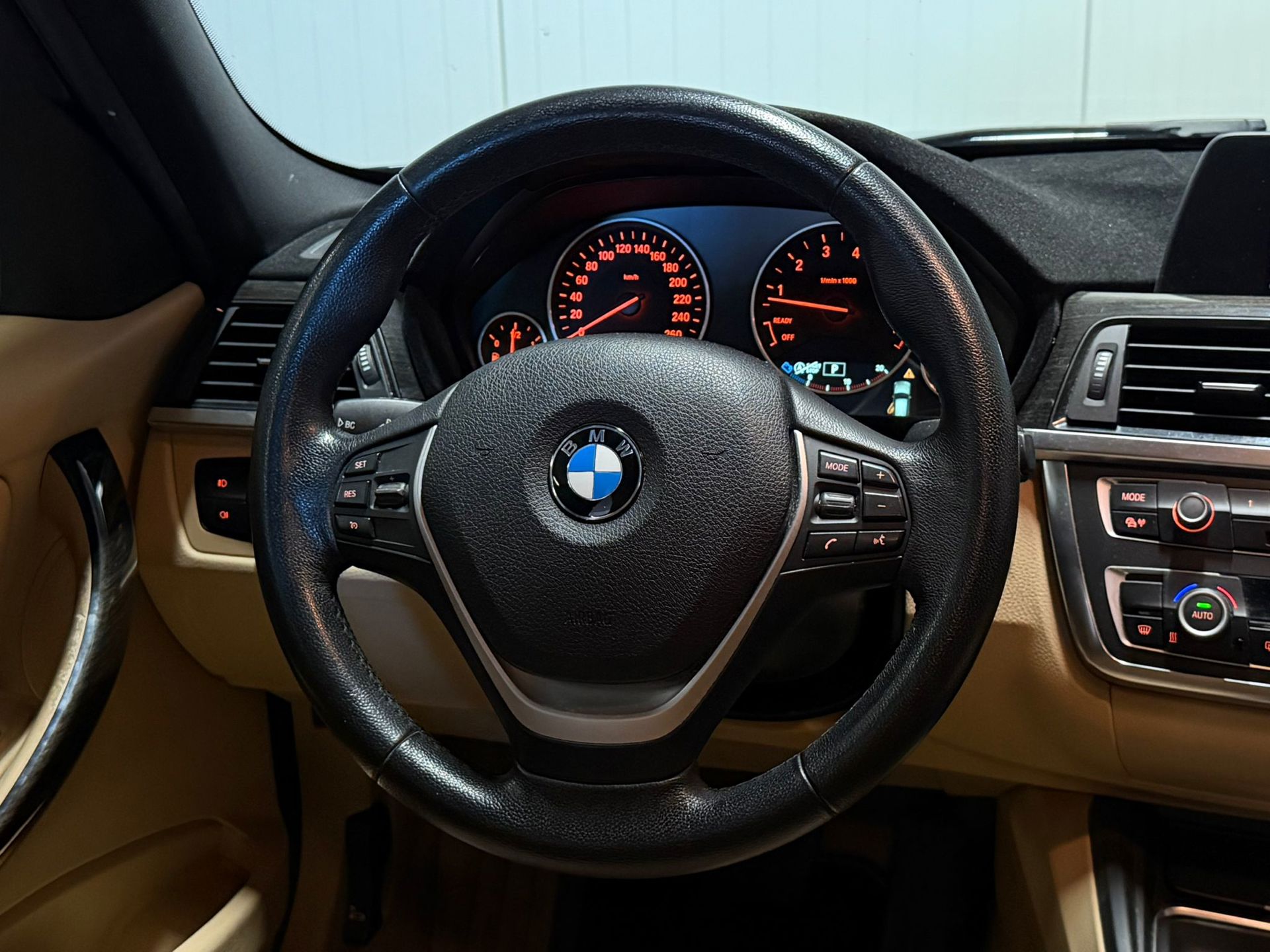 Foto van BMW 320i