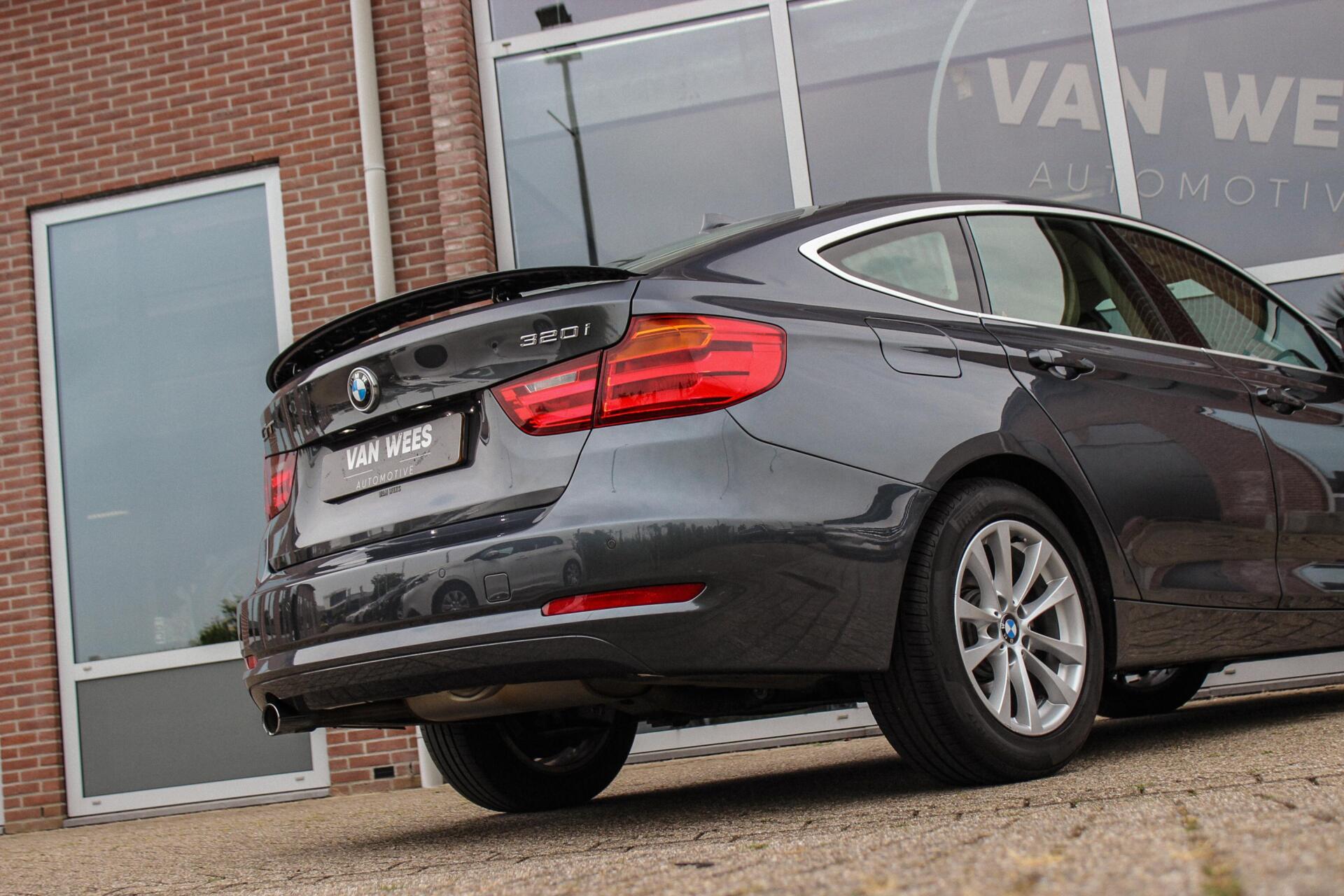 Foto van BMW 320i