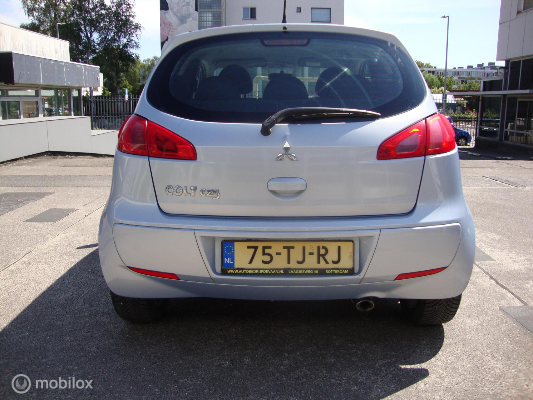 Foto van Mitsubishi Mitsubishi Colt