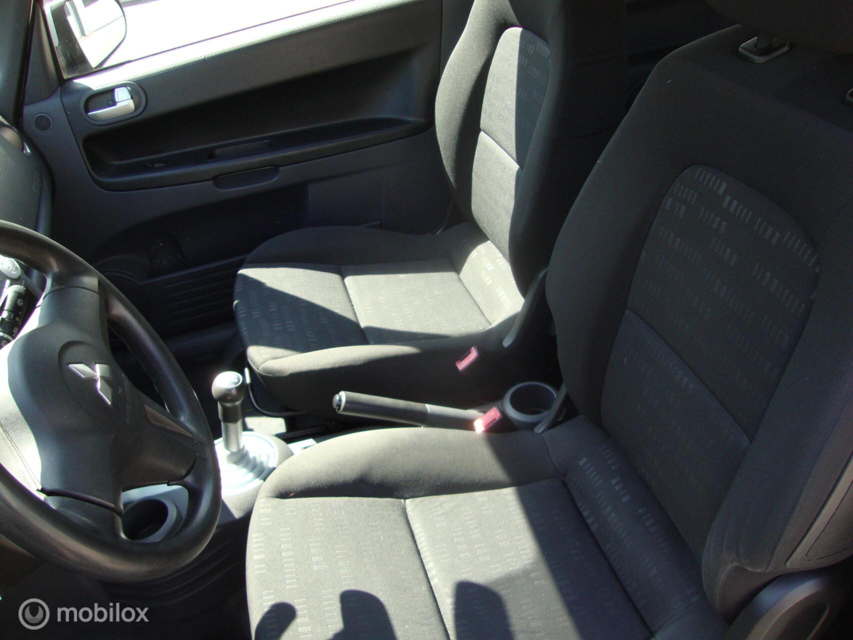 Foto van Mitsubishi Mitsubishi Colt