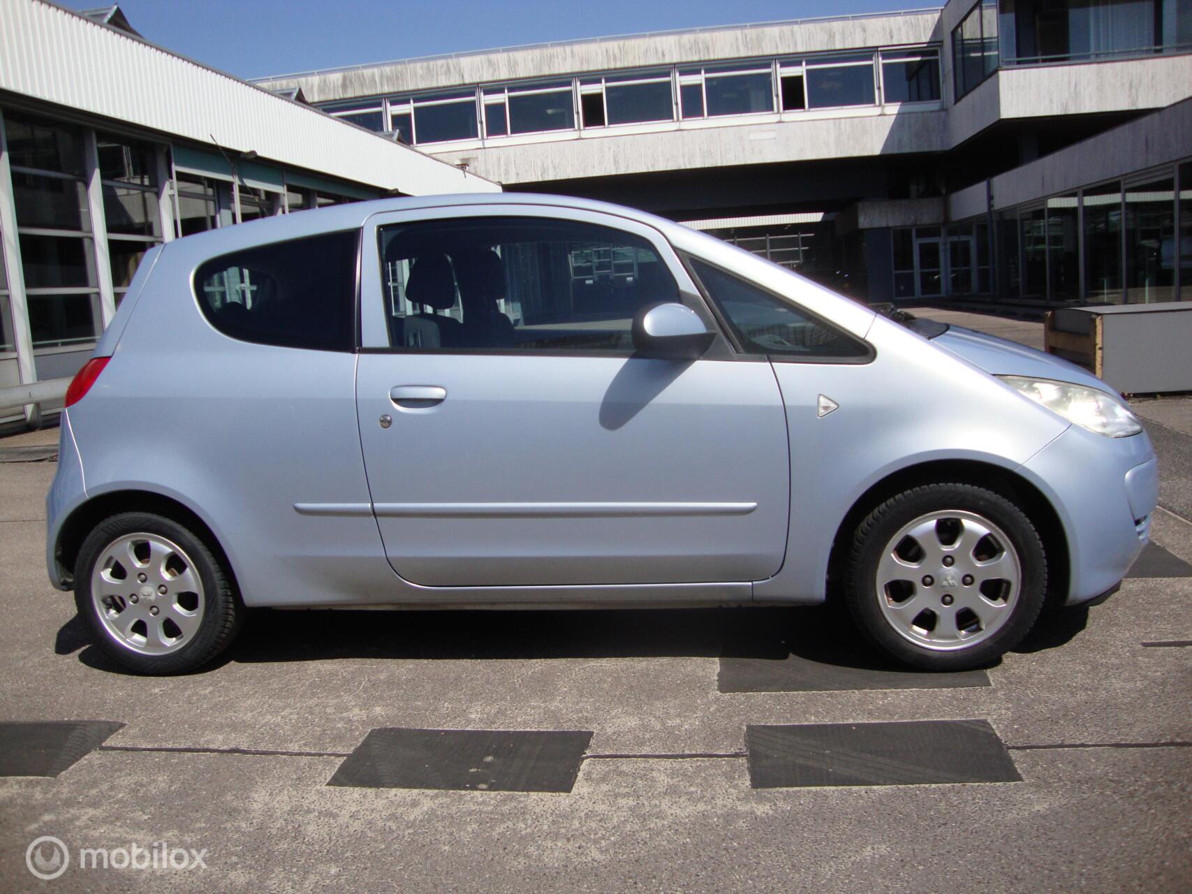 Foto van Mitsubishi Mitsubishi Colt