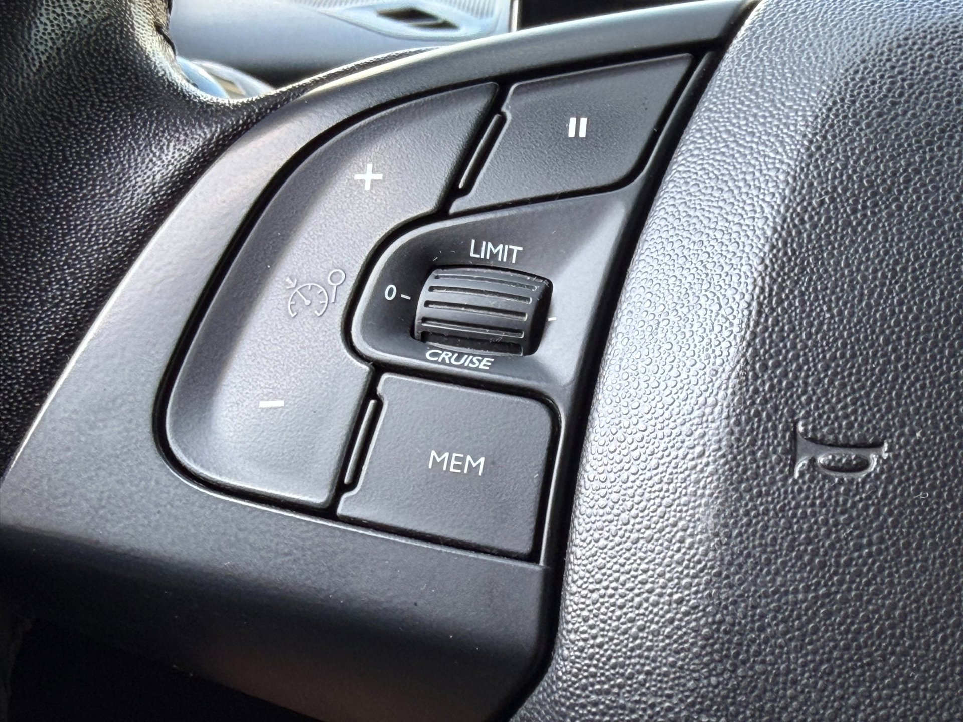 Foto van Citroen C4 Cactus