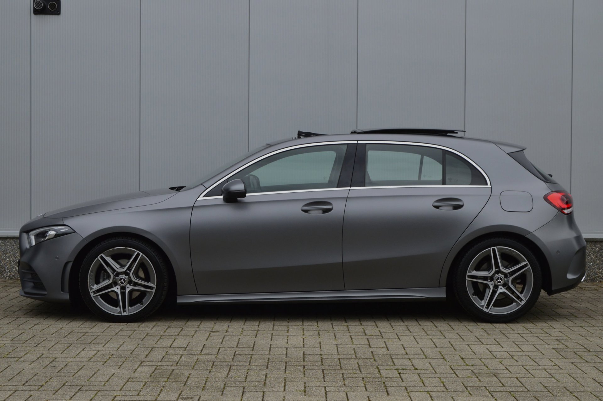 Foto van Mercedes-Benz A 200