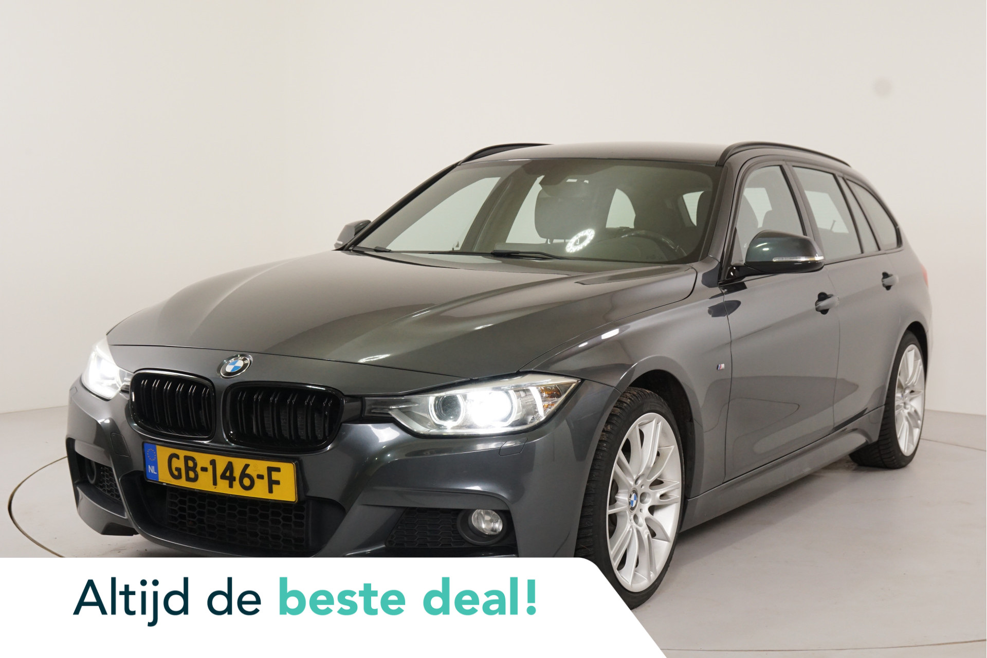 BMW 320i 320i Executive 2015 - voorkant