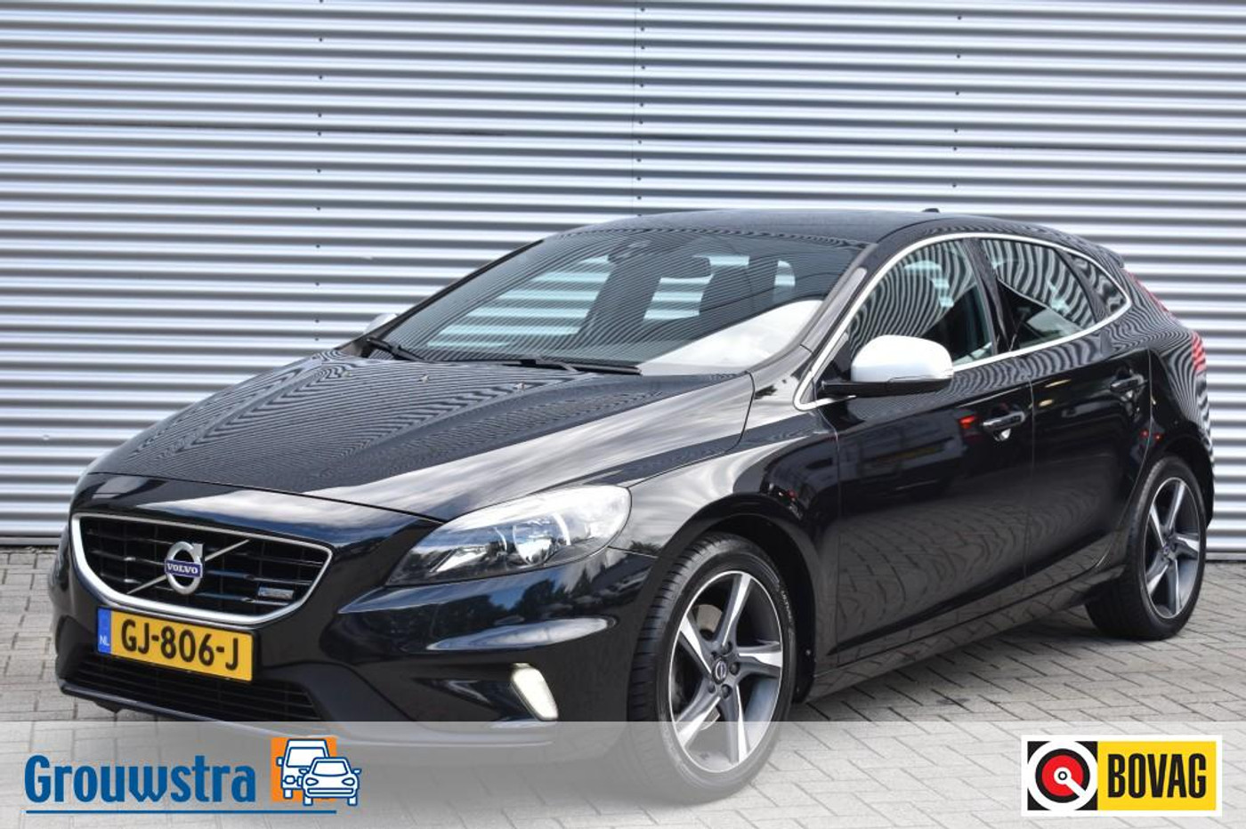 Volvo V40 1.6 T3 R-DESIGN / AFN. HAAK 2015 - voorkant