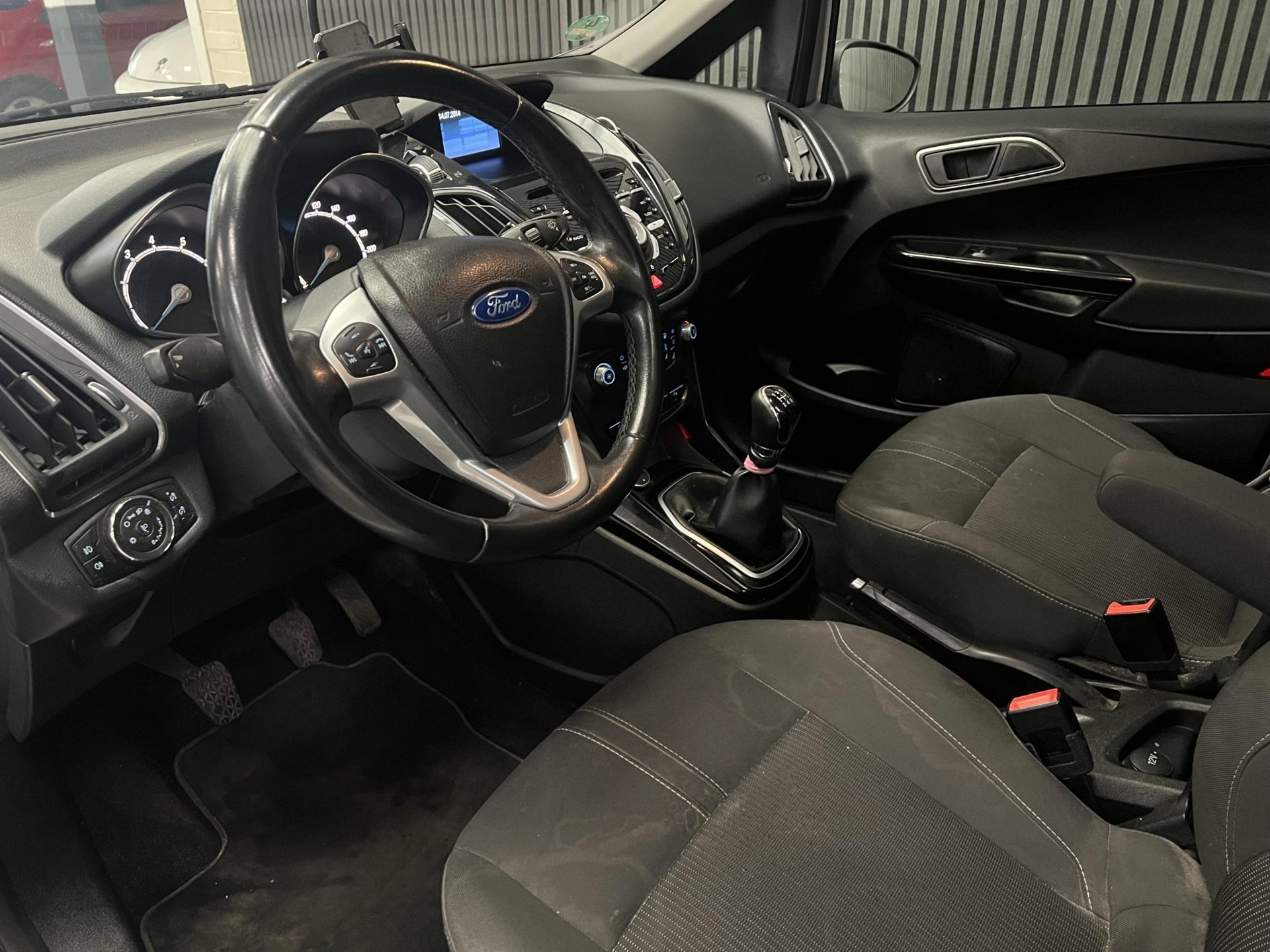 Foto van Ford B-max