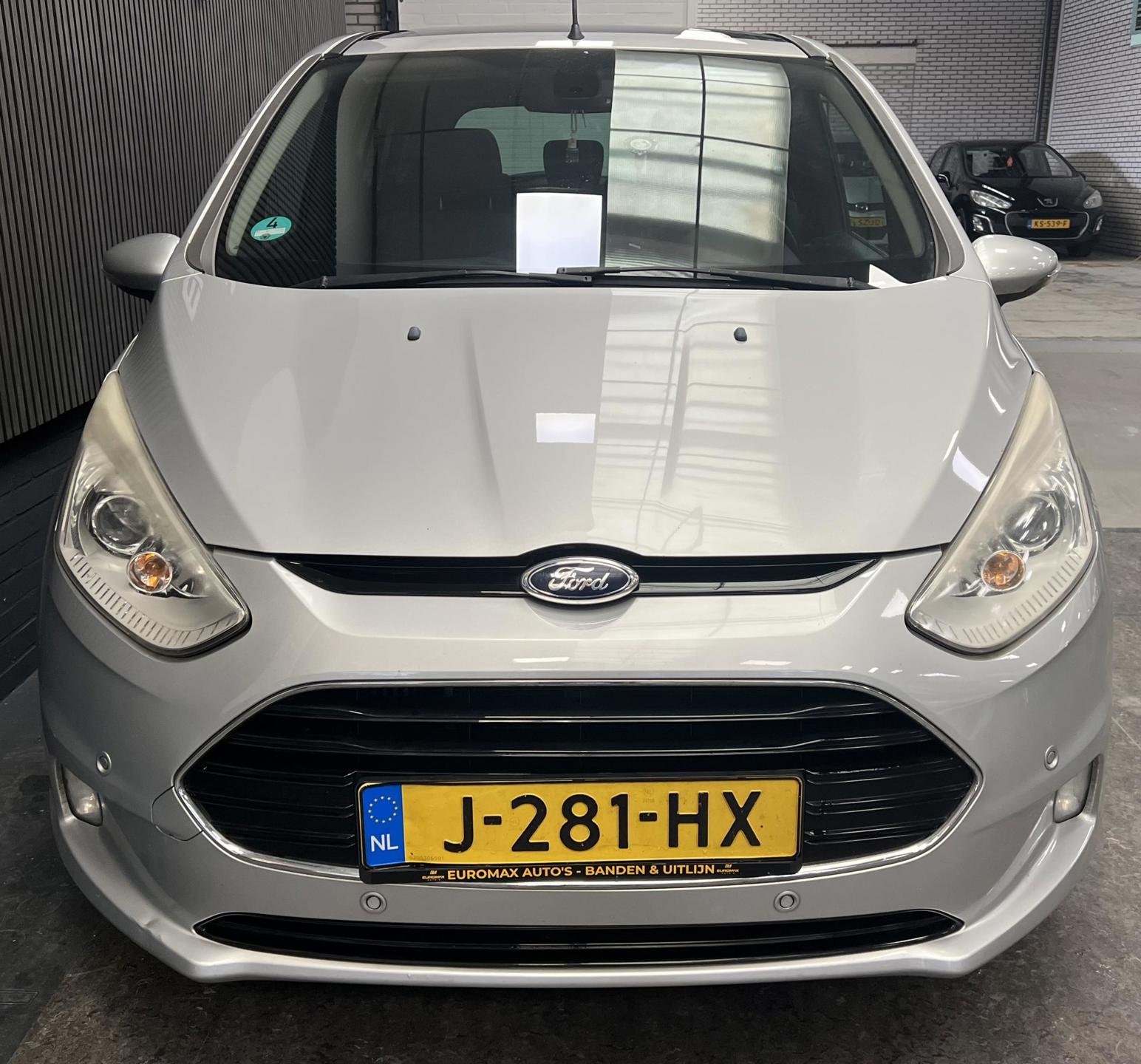 Foto van Ford B-max