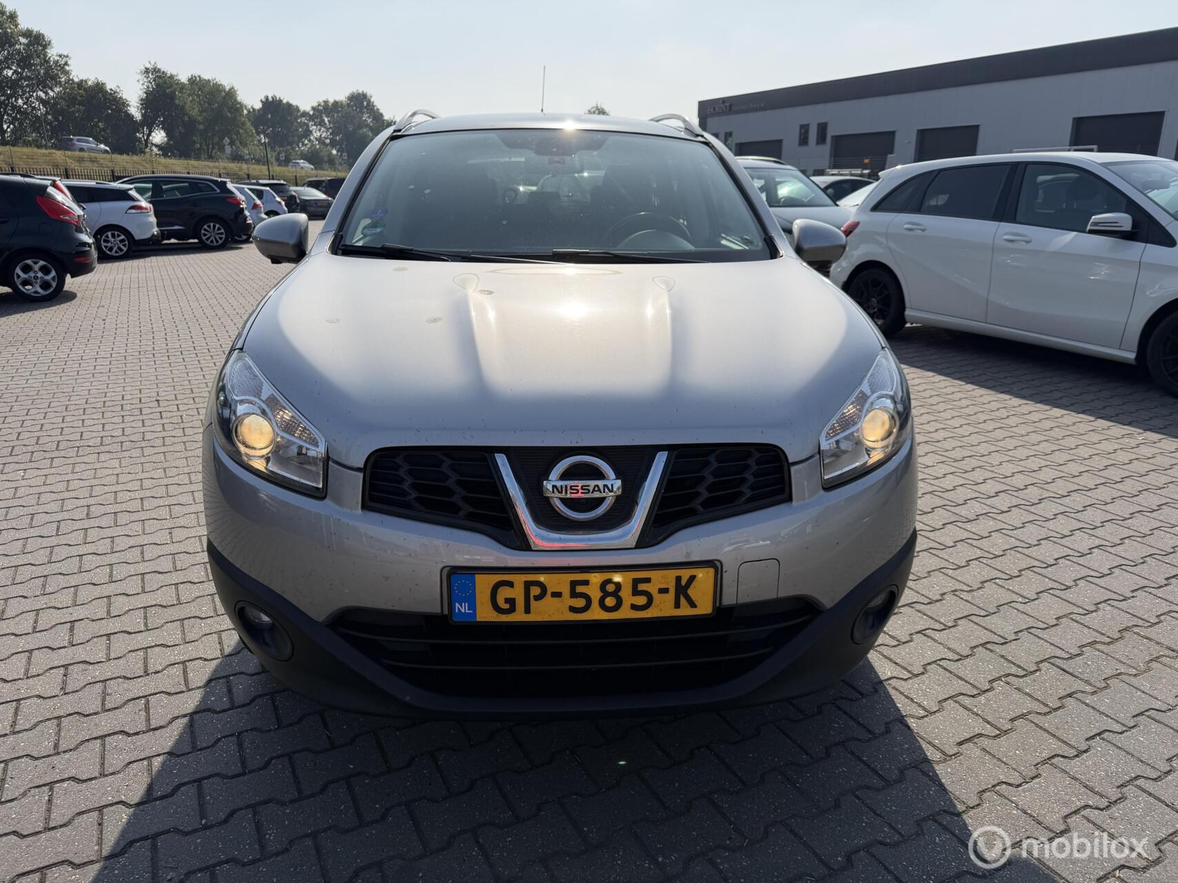 Nissan Nissan Qashqai+2 2.0 Tekna 2012 - voorkant