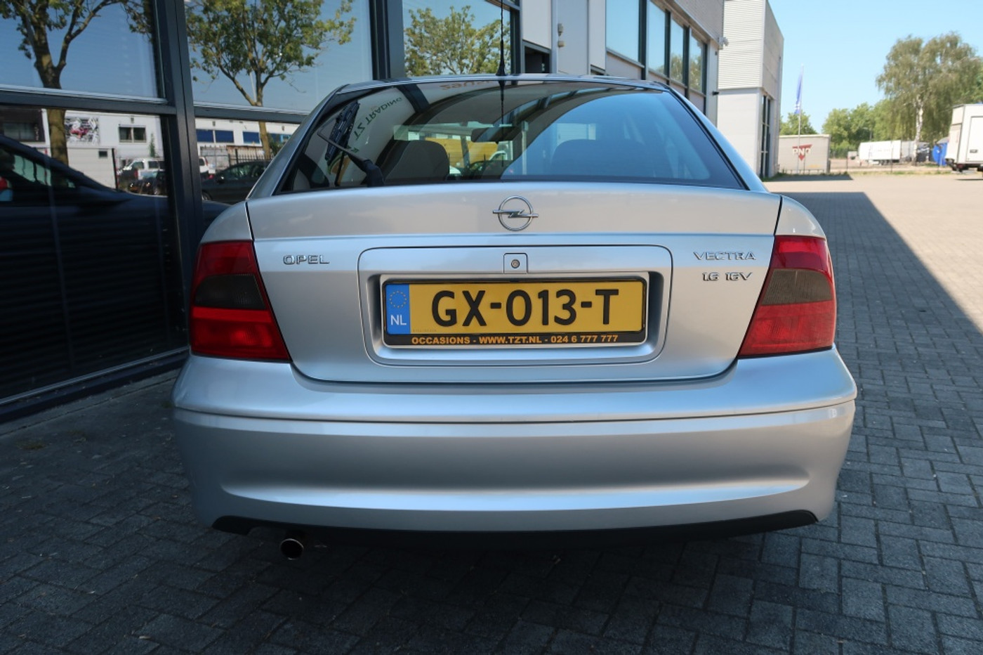 Foto van Opel Vectra-b-cc