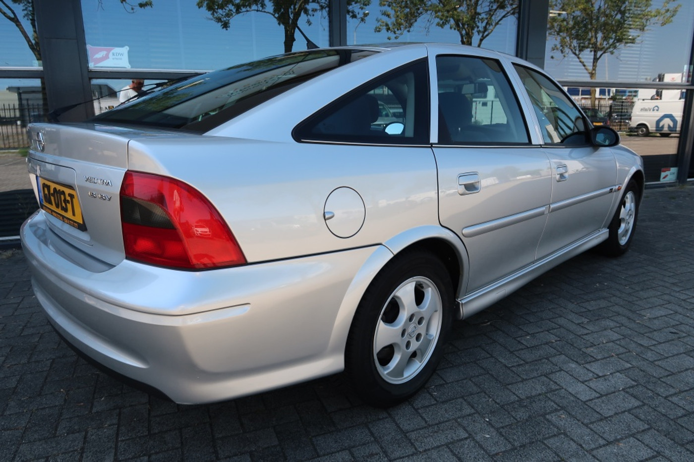 Foto van Opel Vectra-b-cc