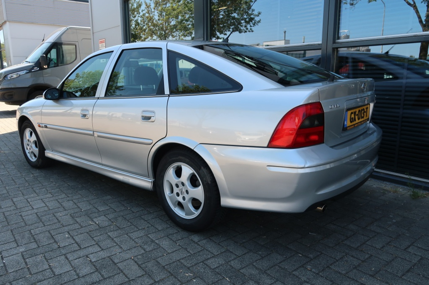 Foto van Opel Vectra-b-cc