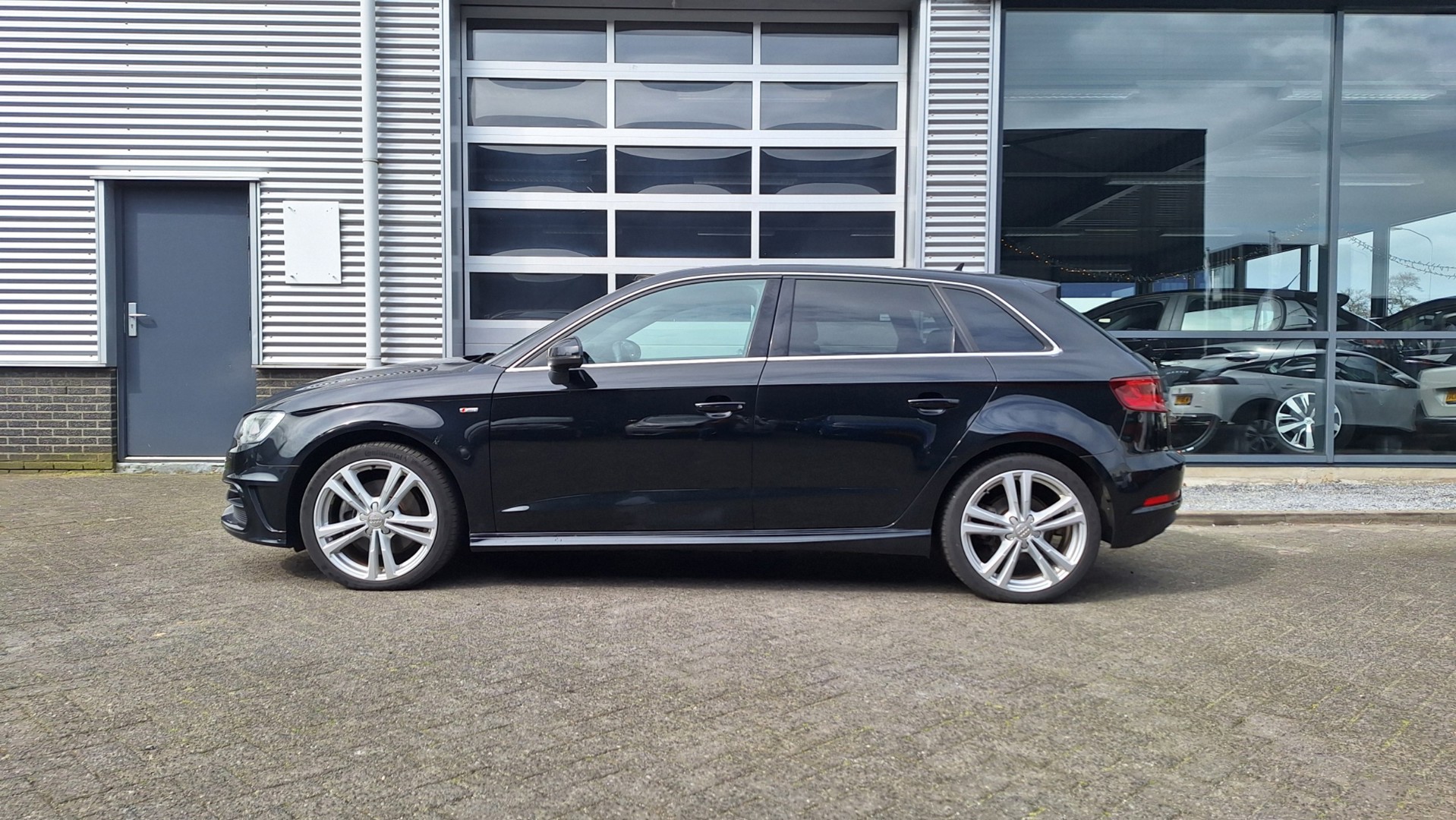 Foto van Audi A3 Sportback E-tron