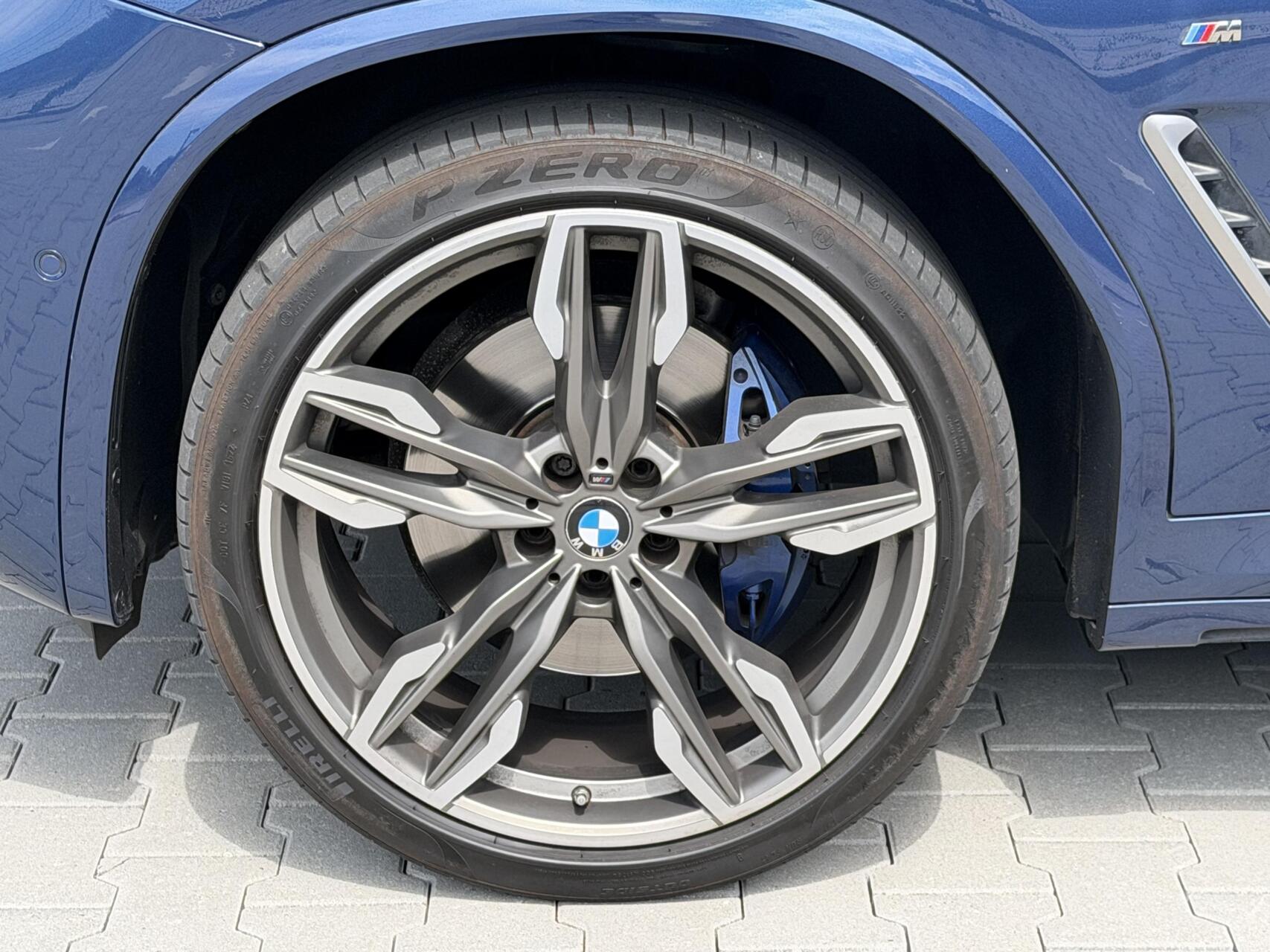 Foto van BMW X3 M40i