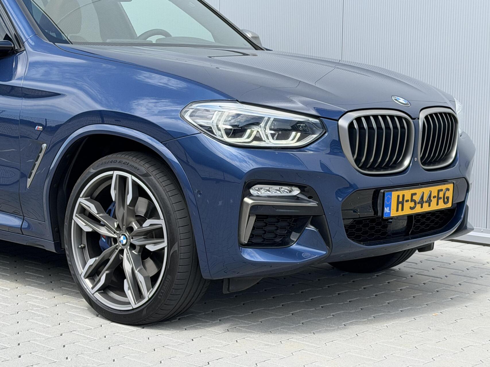 Foto van BMW X3 M40i