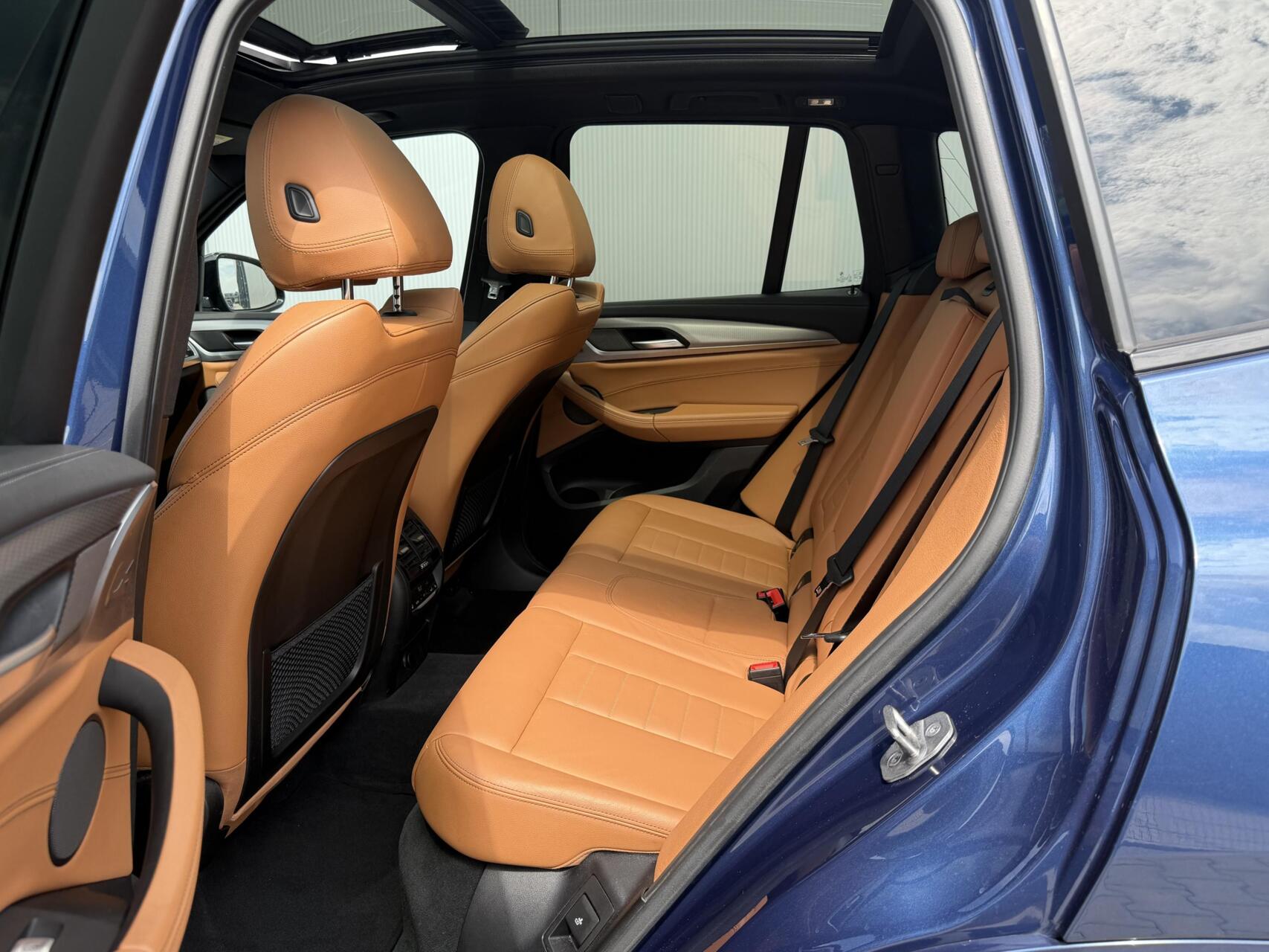 Foto van BMW X3 M40i