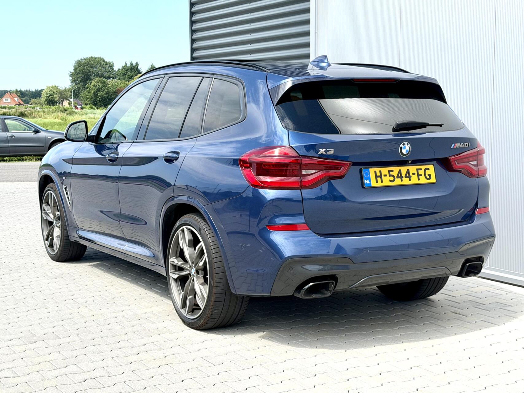 Foto van BMW X3 M40i