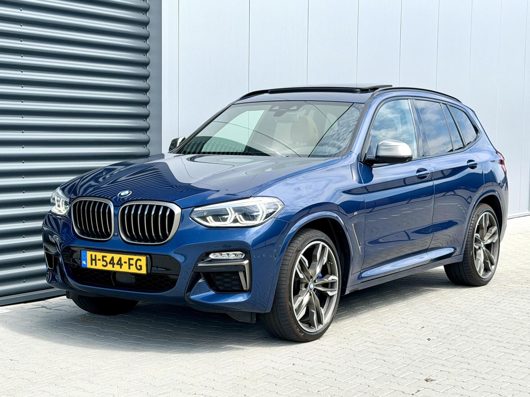 BMW X3 M40i M40i xDrive High Executive - Phytonic Blue Pearl Metallic 2017 - voorkant
