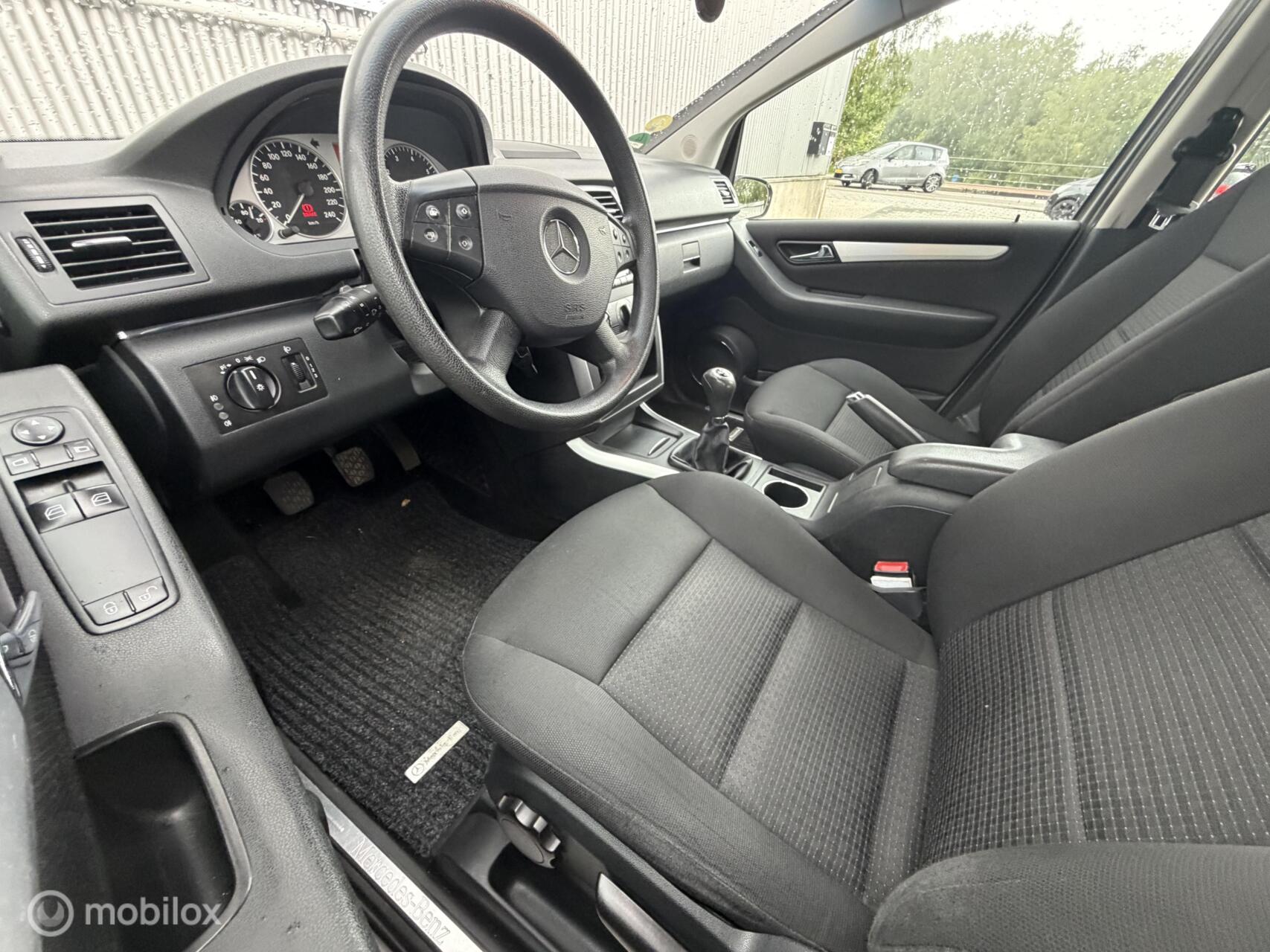 Foto van Mercedes-Benz B 150
