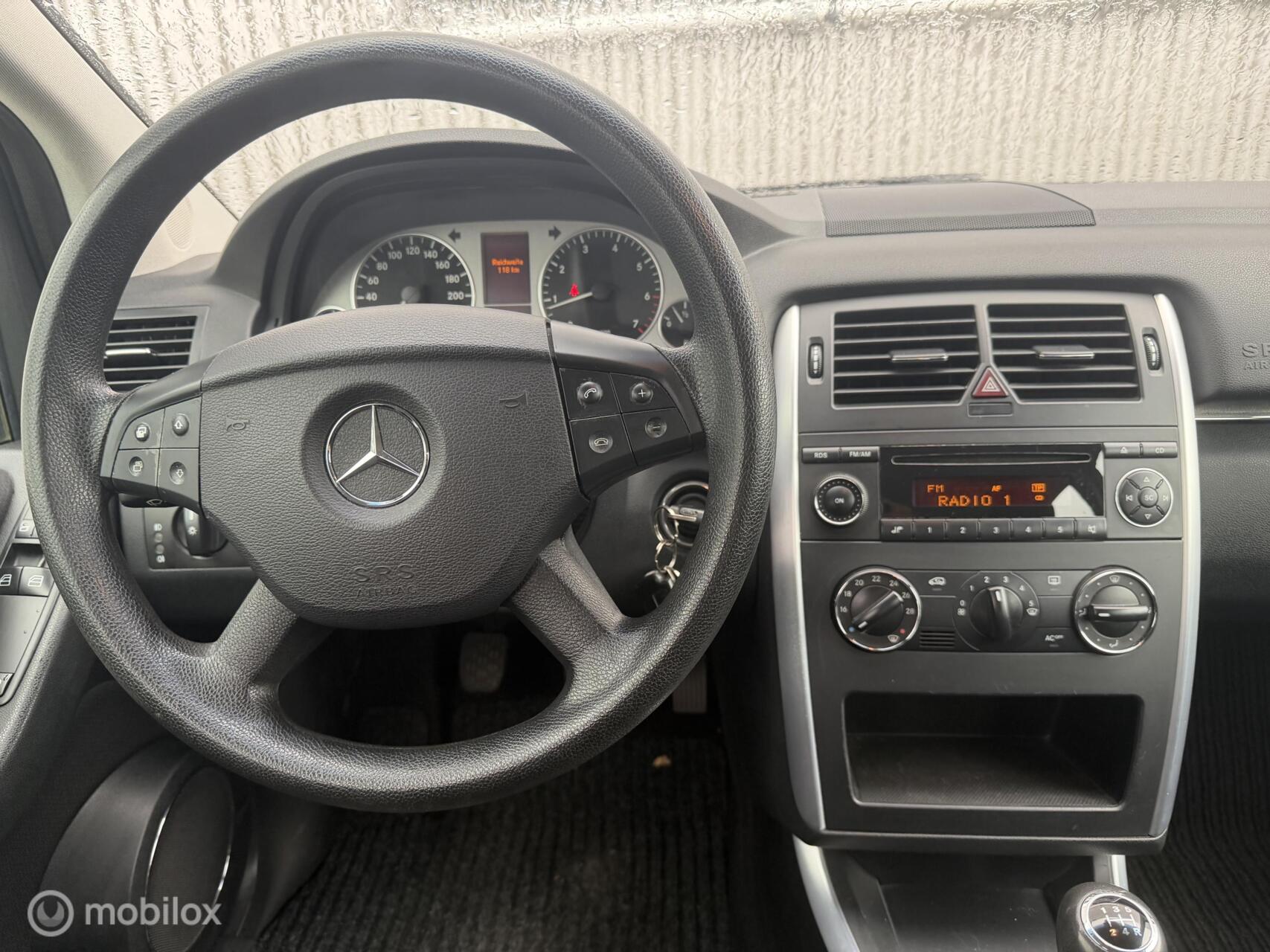 Foto van Mercedes-Benz B 150