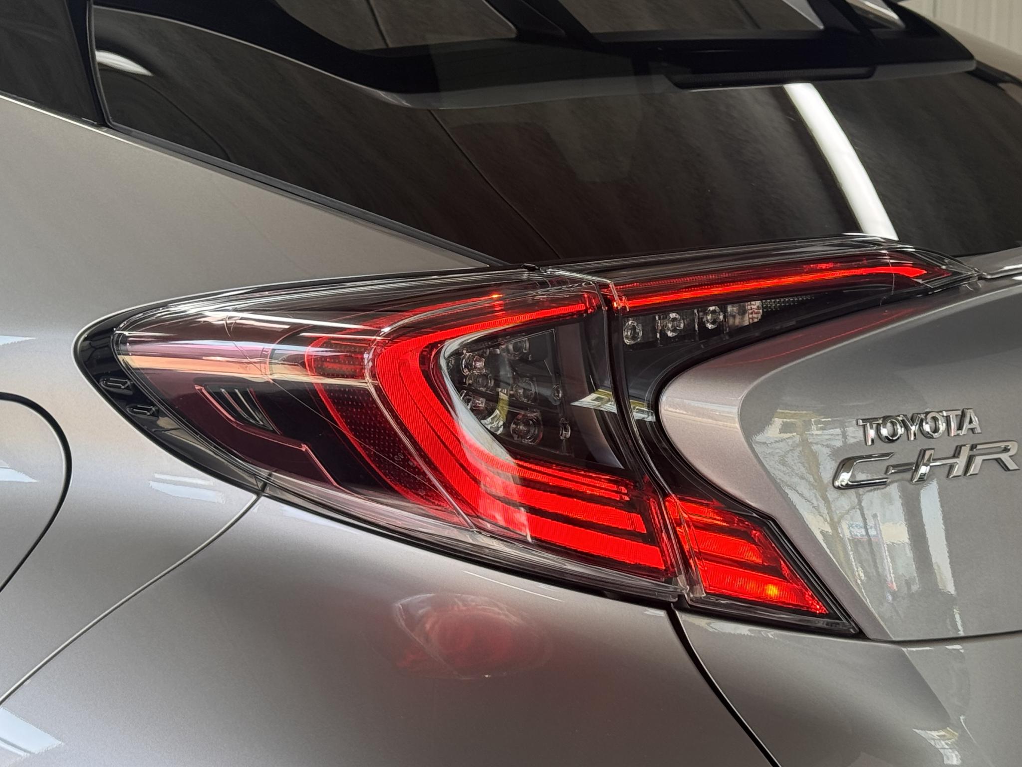 Foto van Toyota Toyota C-hr