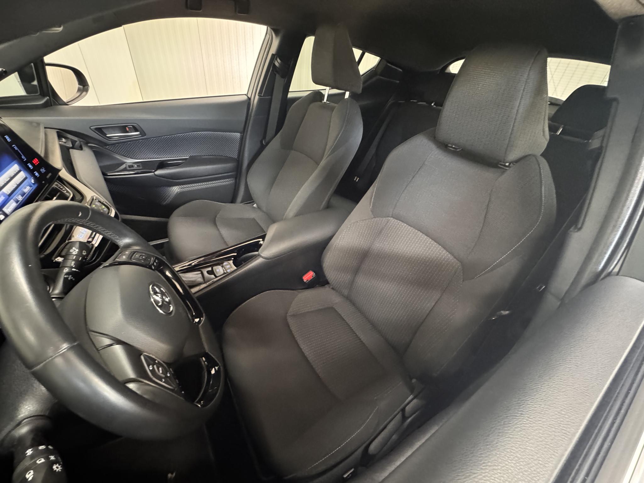 Foto van Toyota Toyota C-hr