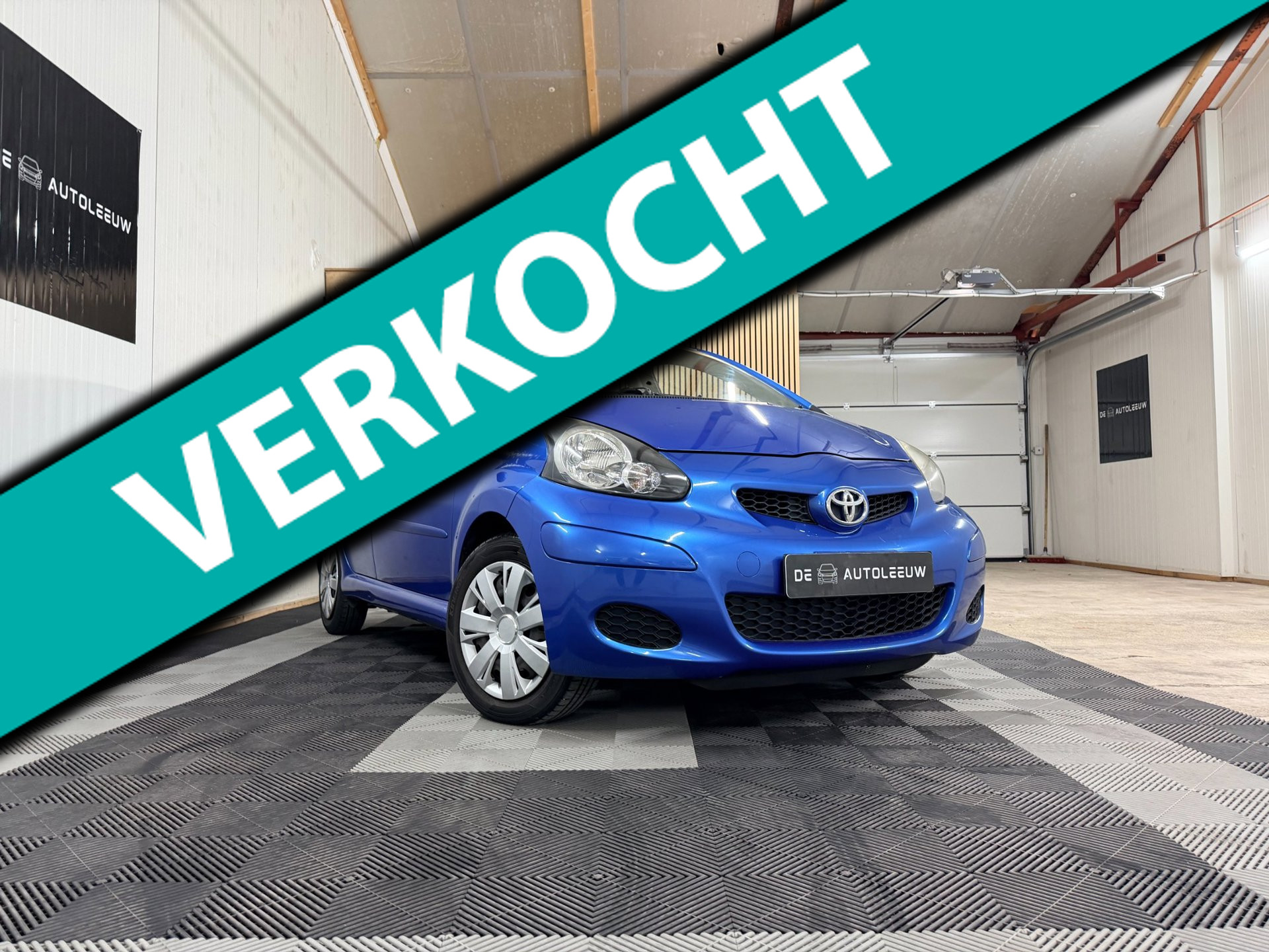 Toyota Toyota Aygo 1.0-12V Access | Airco | NW Koppeling | 5drs | APK 03-27 2009 - voorkant