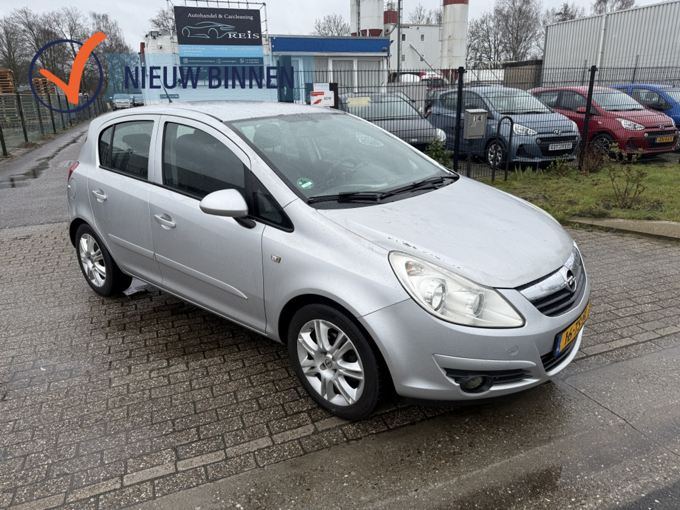 Opel Corsa 1.2-16V Enjoy 2007 - voorkant