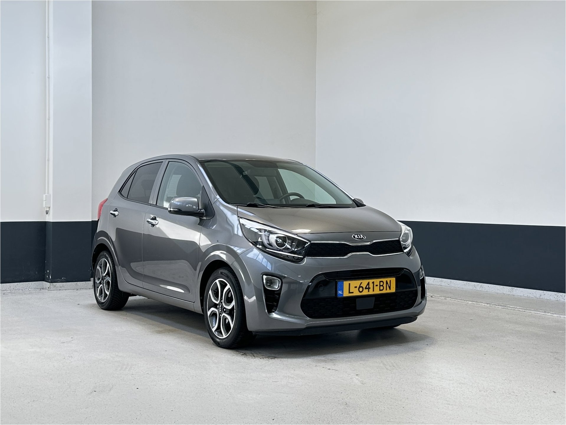 Kia Picanto 1.0 DPi DynamicPlusLine | Apple Carplay/Android auto | Climate control | Camera | NL | 1 Eig | 2021 - voorkant