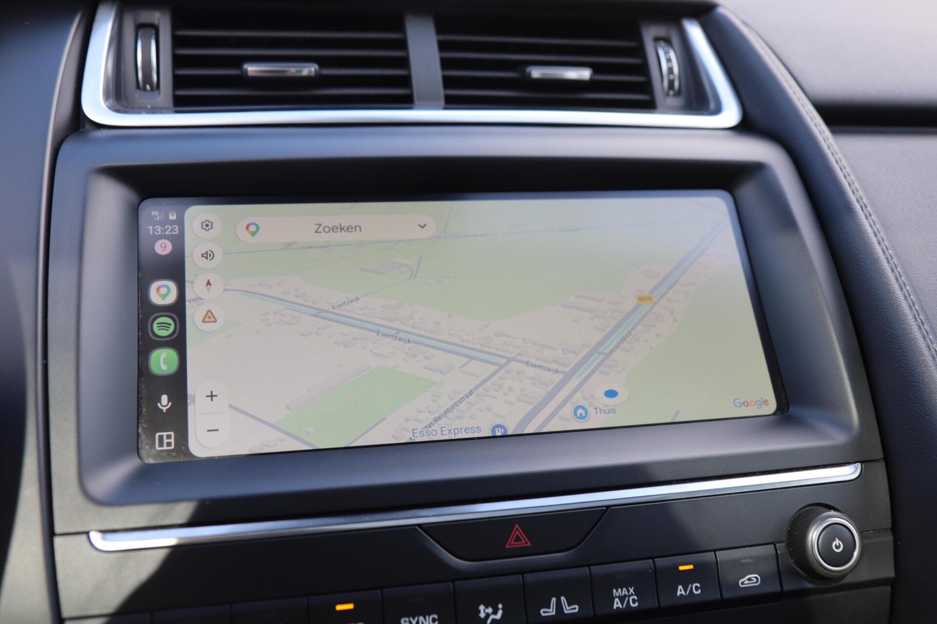 Foto van Jaguar Jaguar E-pace