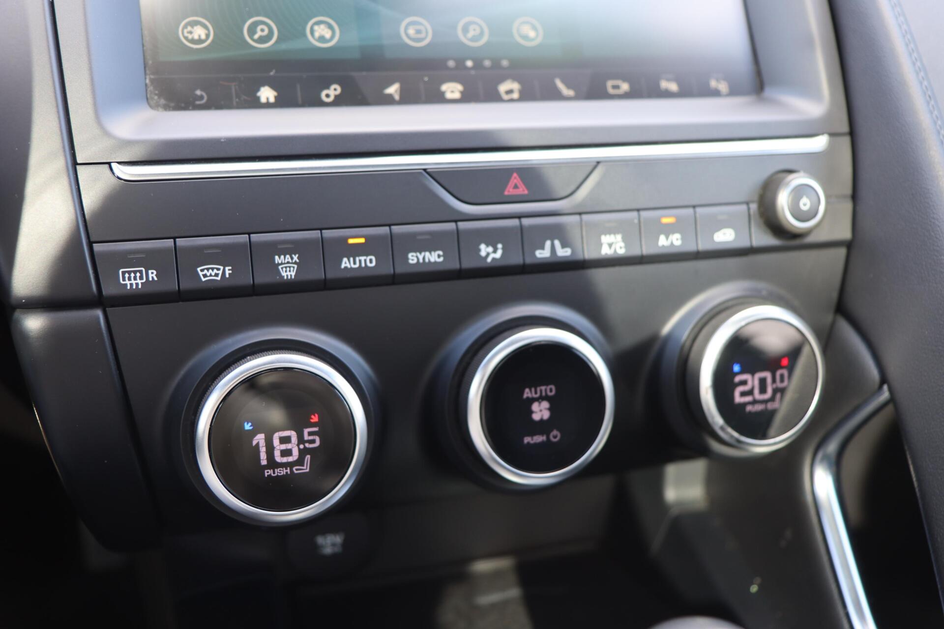 Foto van Jaguar Jaguar E-pace