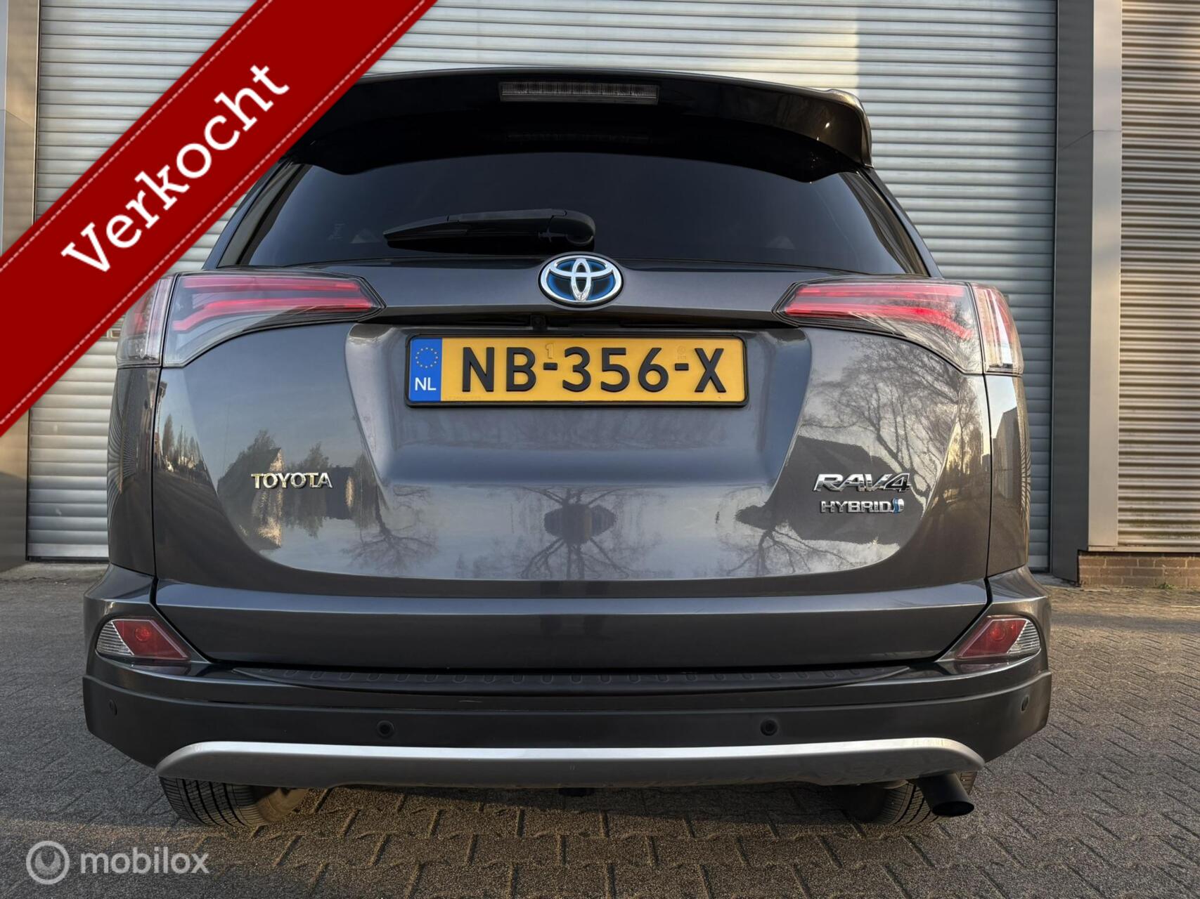 Toyota Toyota Rav4 2.5 Hybrid*STOEL VER*NAVI*P-CAM*APK 12-05-2027 2017 - voorkant