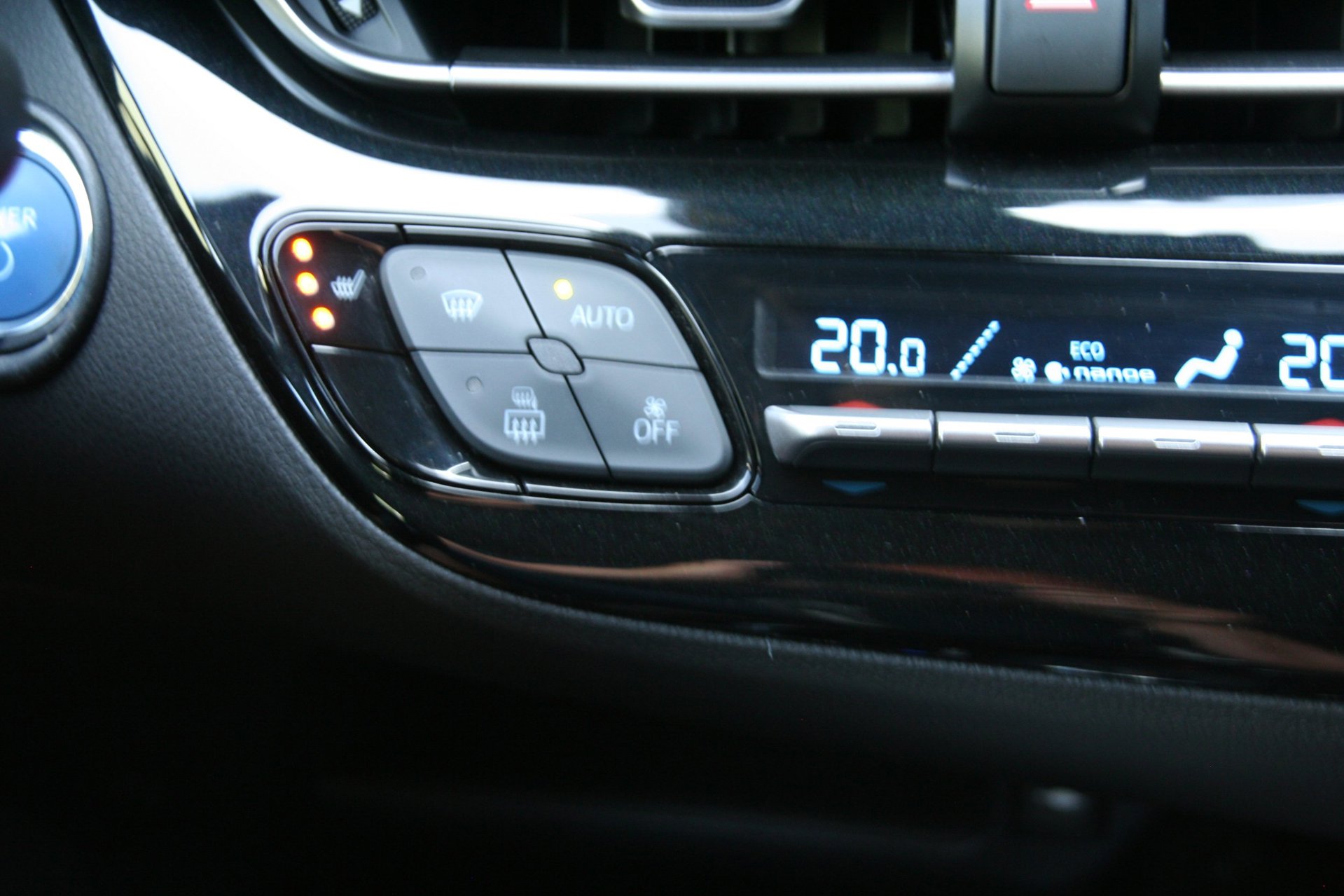 Foto van Toyota Toyota C-hr