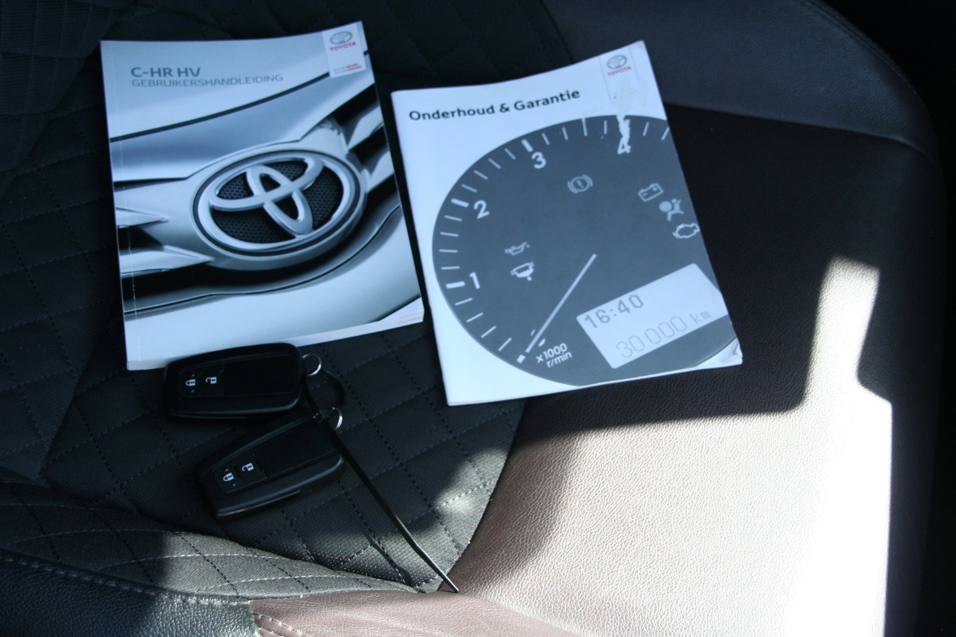 Foto van Toyota Toyota C-hr