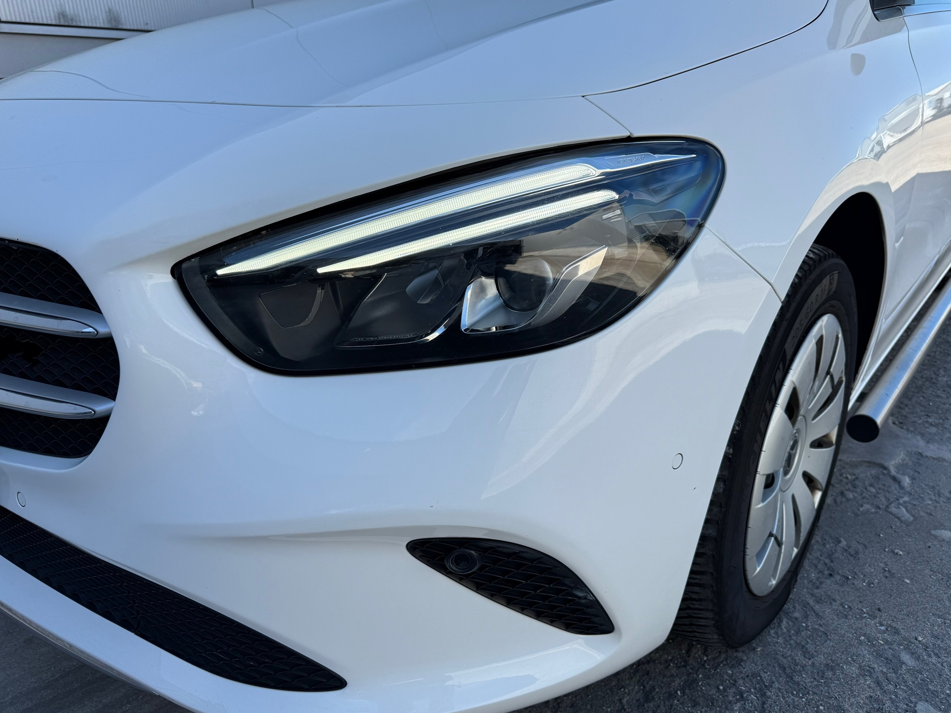 Foto van Mercedes-Benz B 200 D