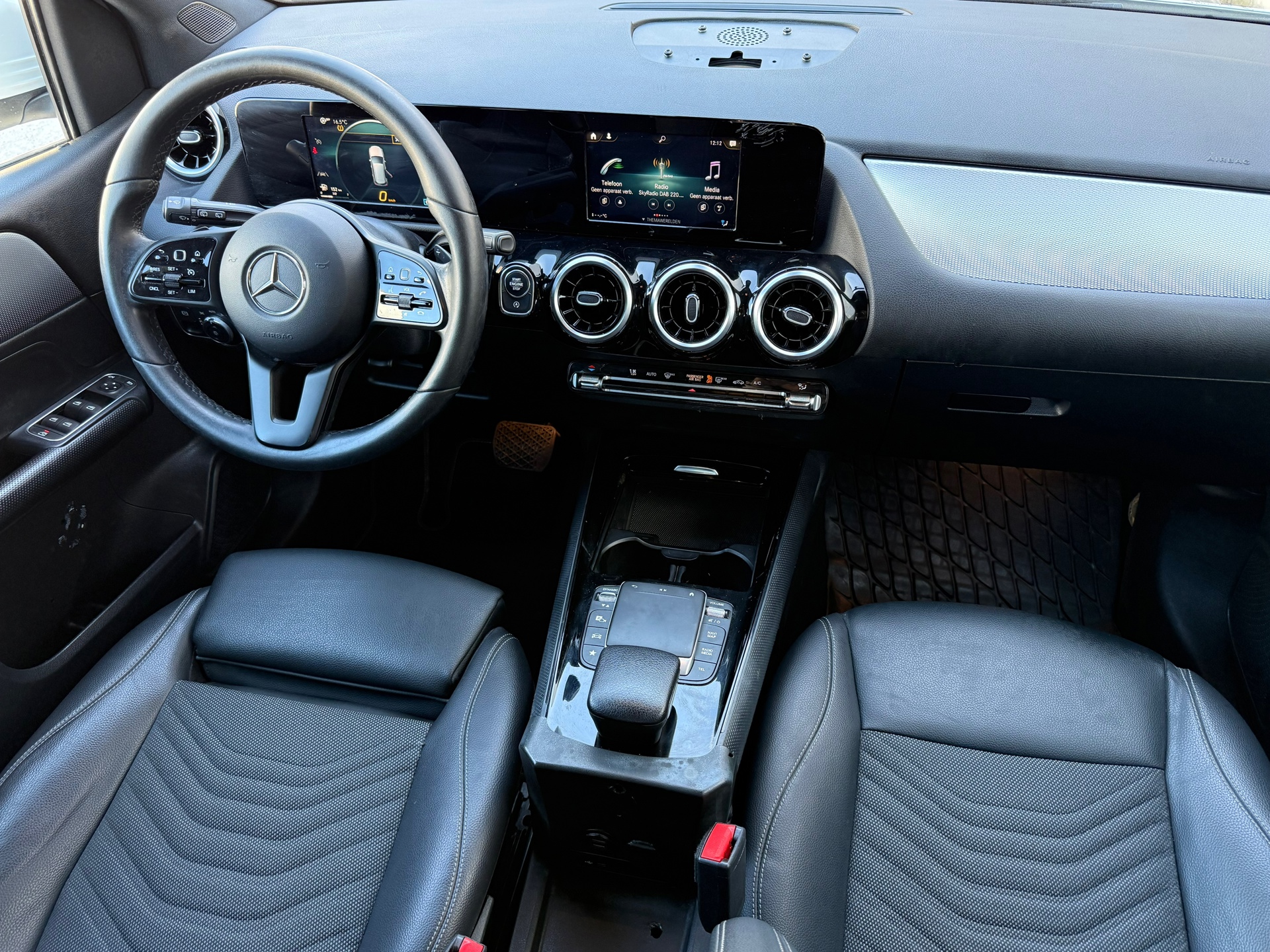 Foto van Mercedes-Benz B 200 D