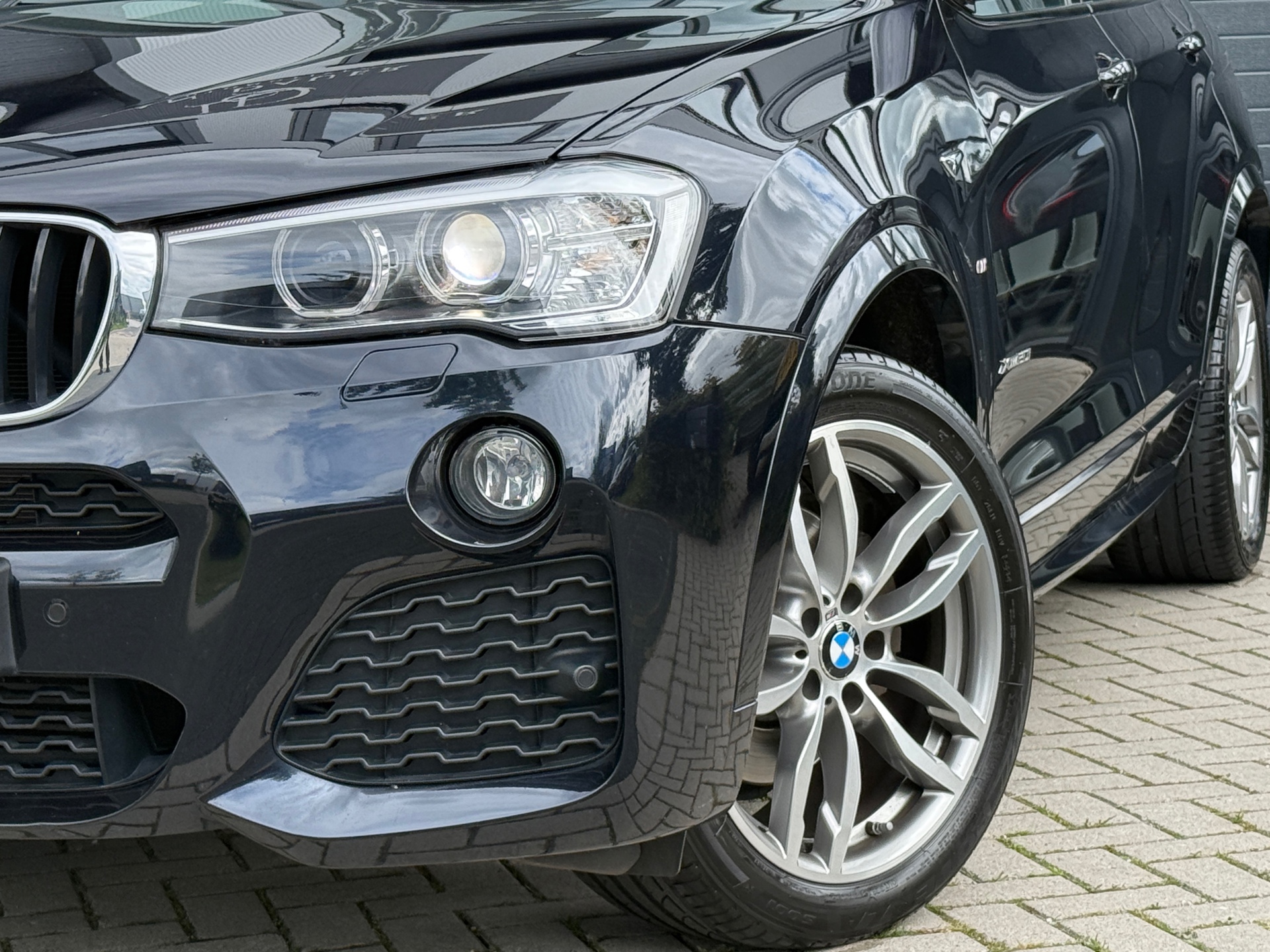 Foto van BMW X4 Xdrive20i