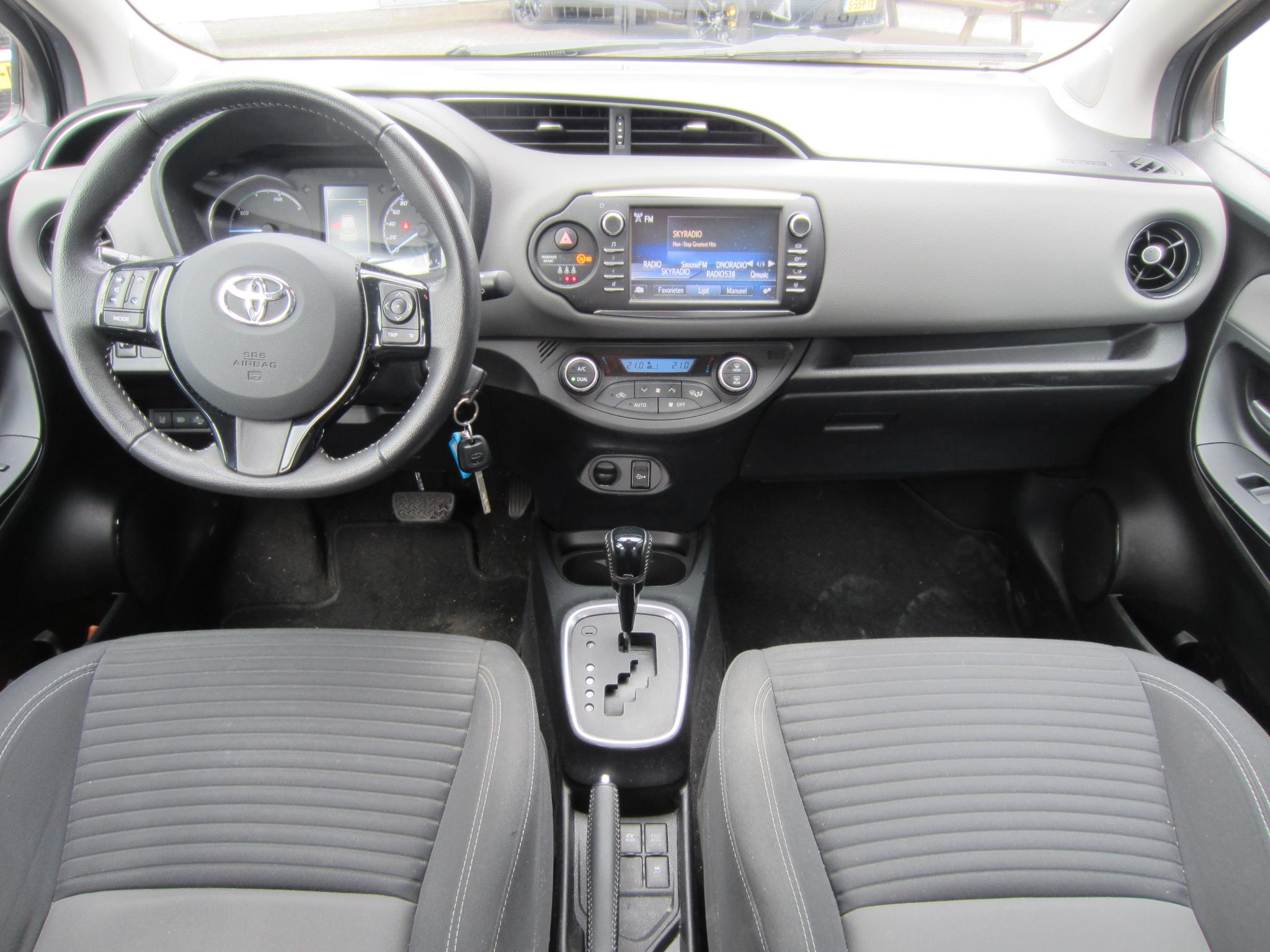 Foto van Toyota Toyota Yaris Hybrid