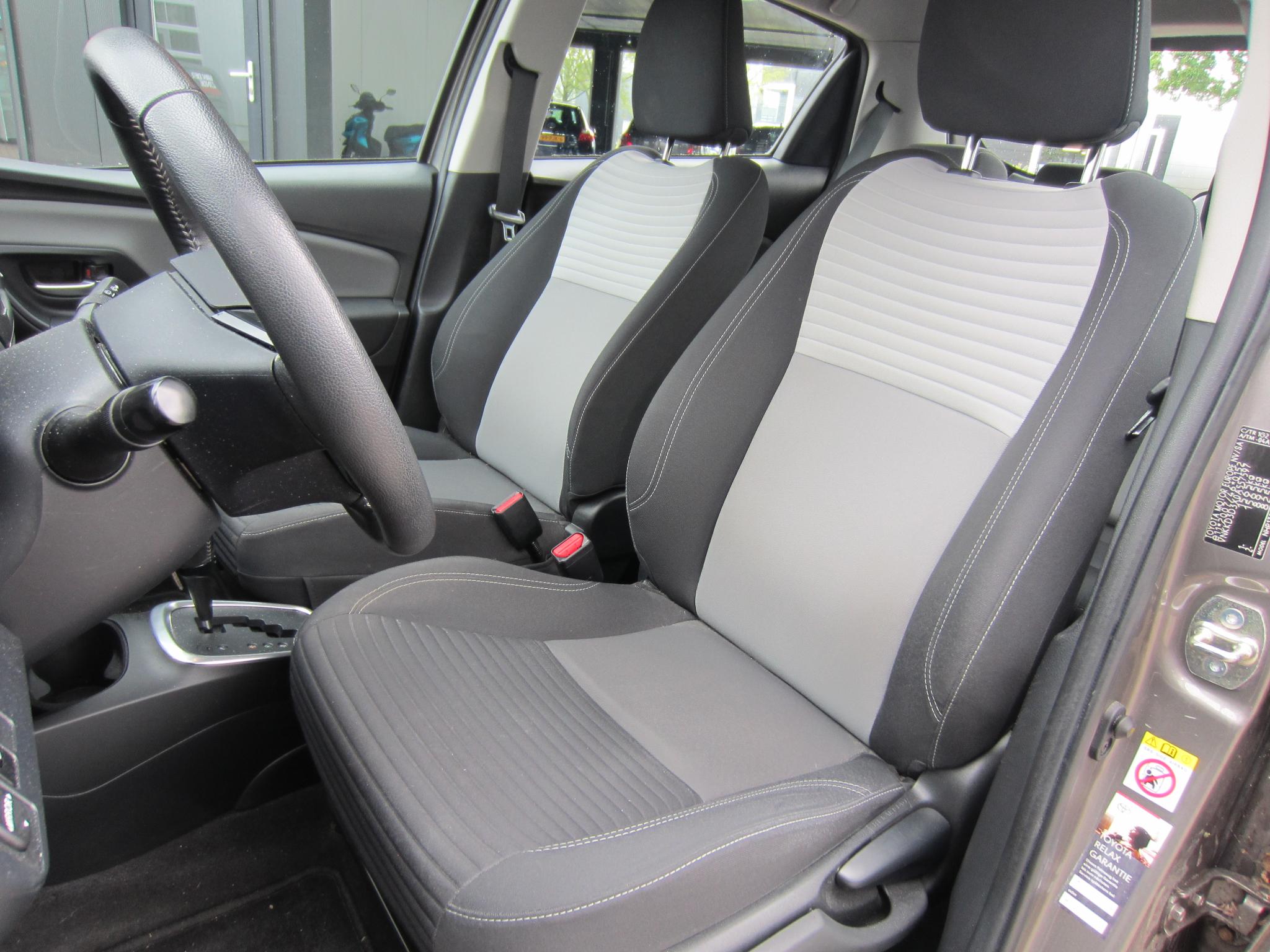 Foto van Toyota Toyota Yaris Hybrid