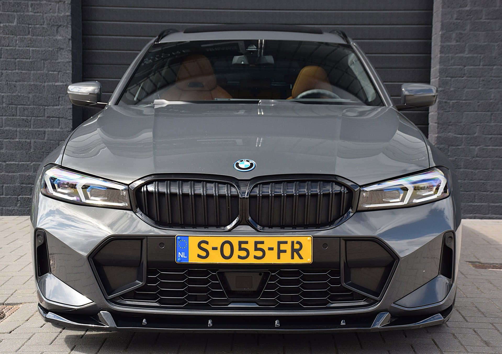 Foto van BMW 330e